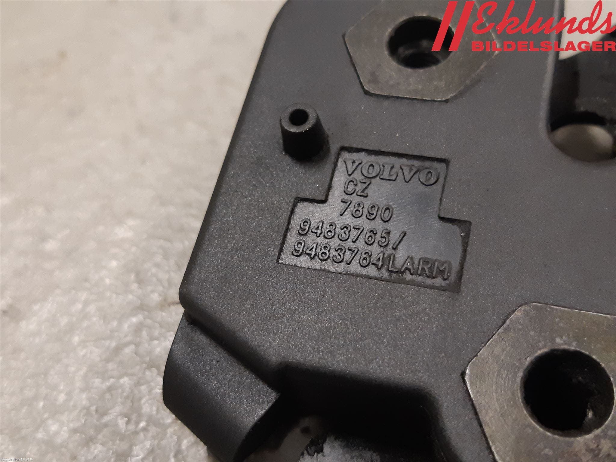 Volvo S60 01-04 Huvlås