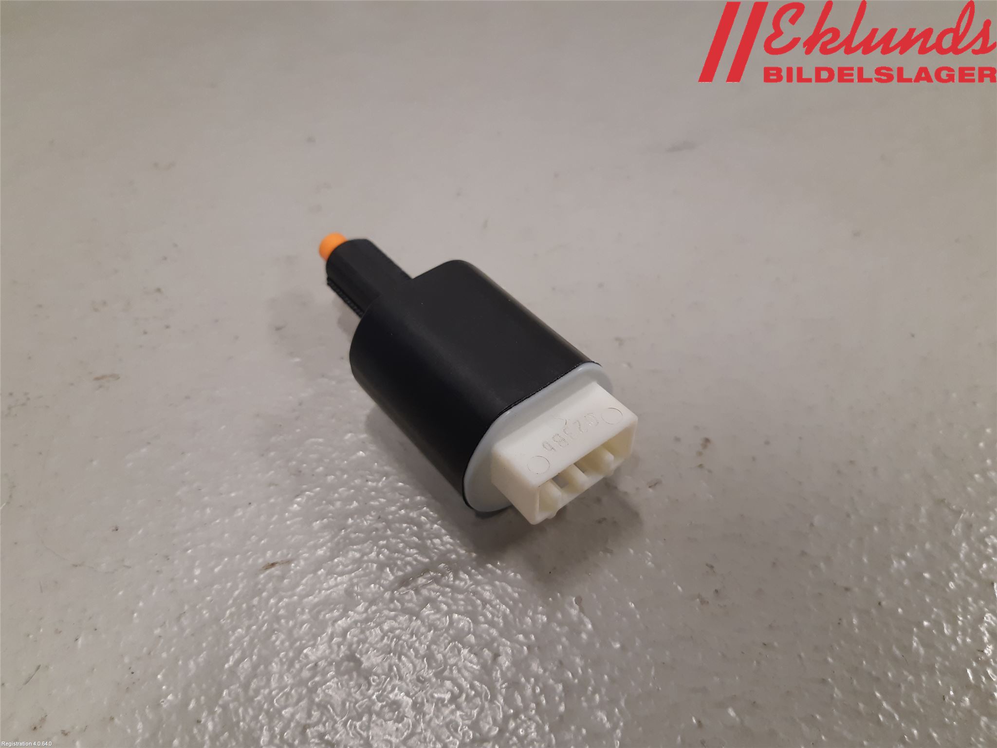 Toyota RAV4 19- Bromsljuskontakt