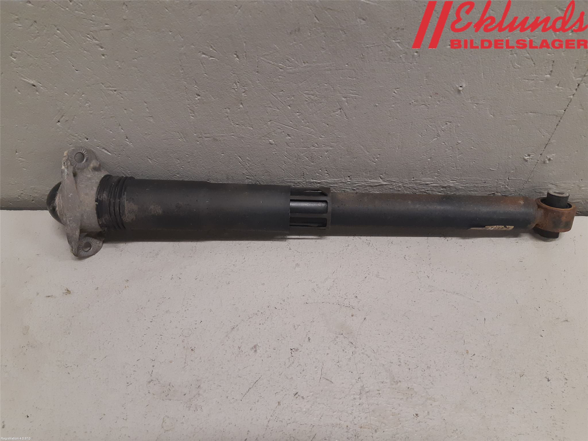 Skoda SUPERB 16-24 Stötdämpare Bak