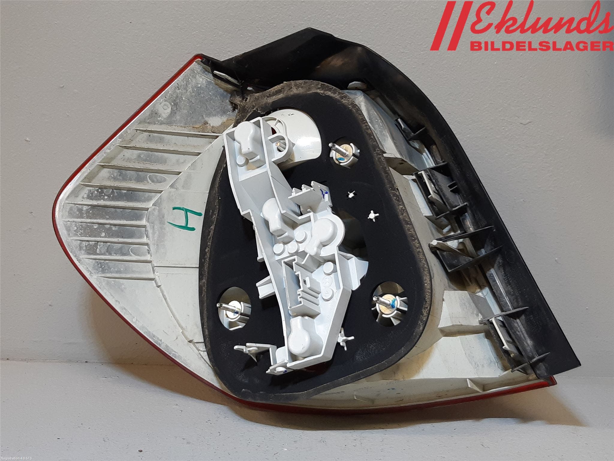 BMW 1 E87/81 5D/3D 03-11 Bakljus Höger