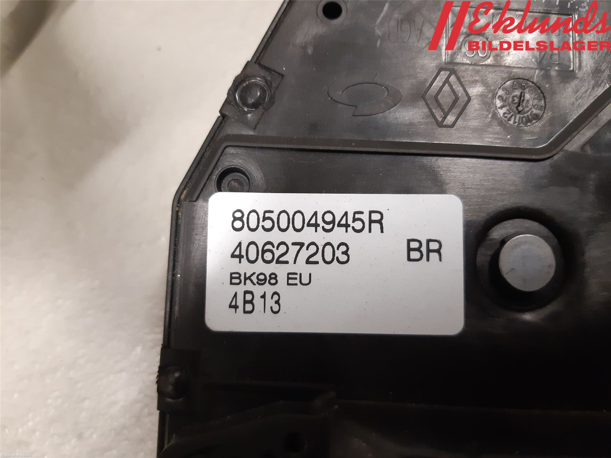 Renault CLIO IV 12-16 Låskista-Dörrlås