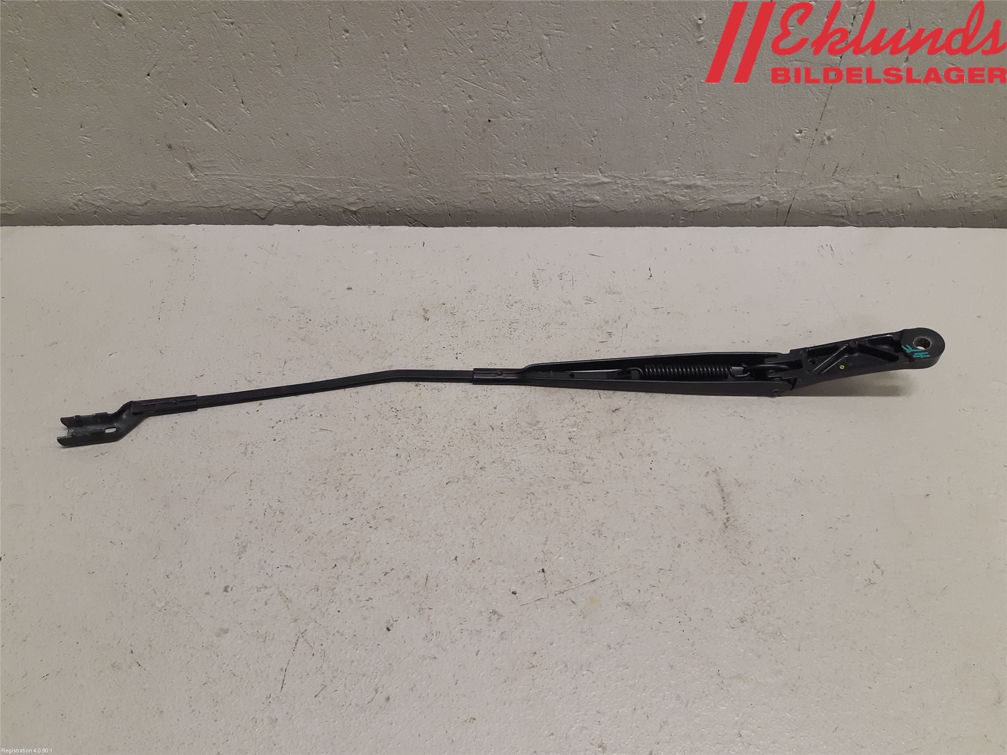 Volkswagen VW PASSAT 15-19 Torkararm Armar Vindruta