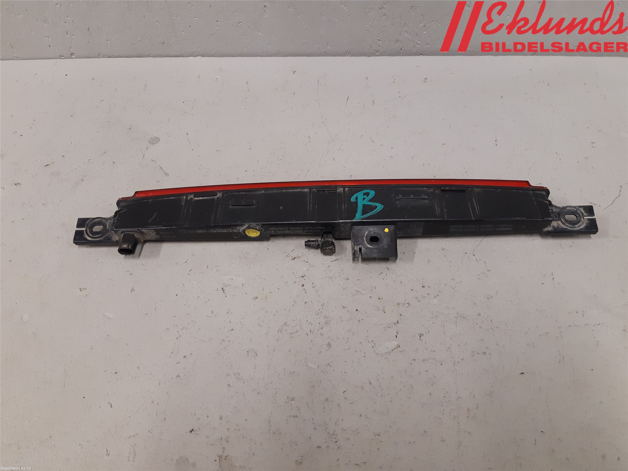 BMW X1 F48 15-22 Bromsljus Bakruta