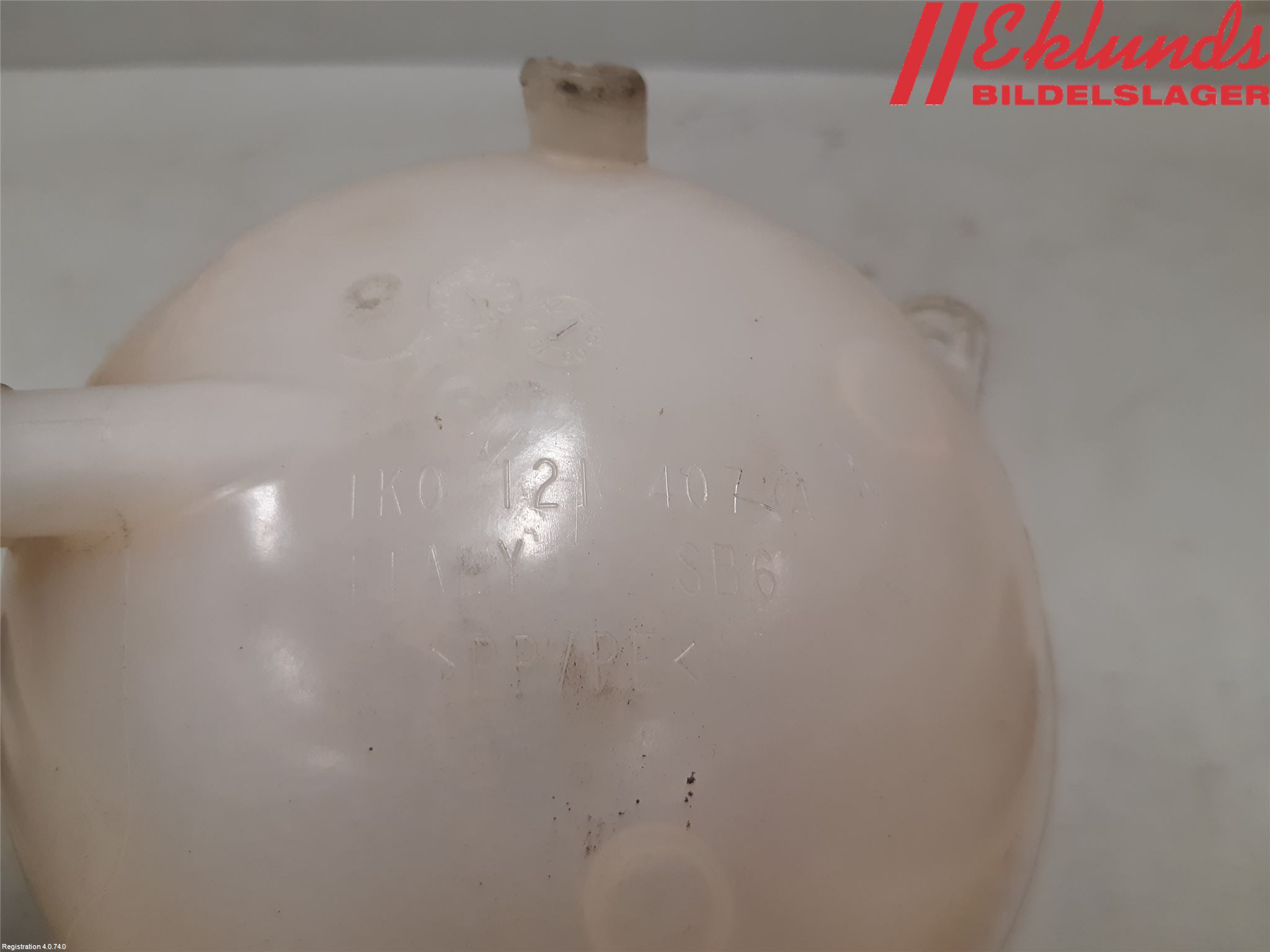 Volkswagen VW GOLF VI 09-13 Expansionstank