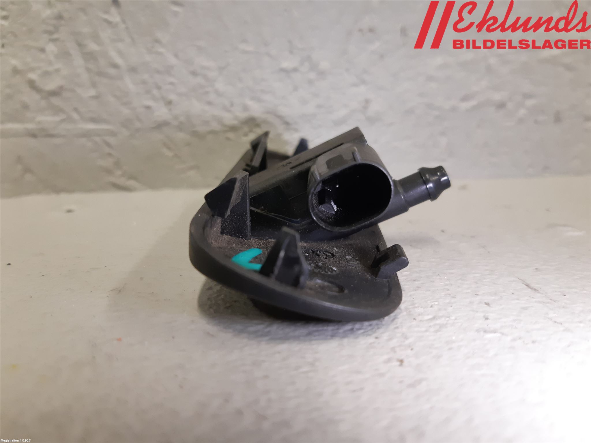 Audi A4/S4 08-11 Spolarmunstycke Rutor