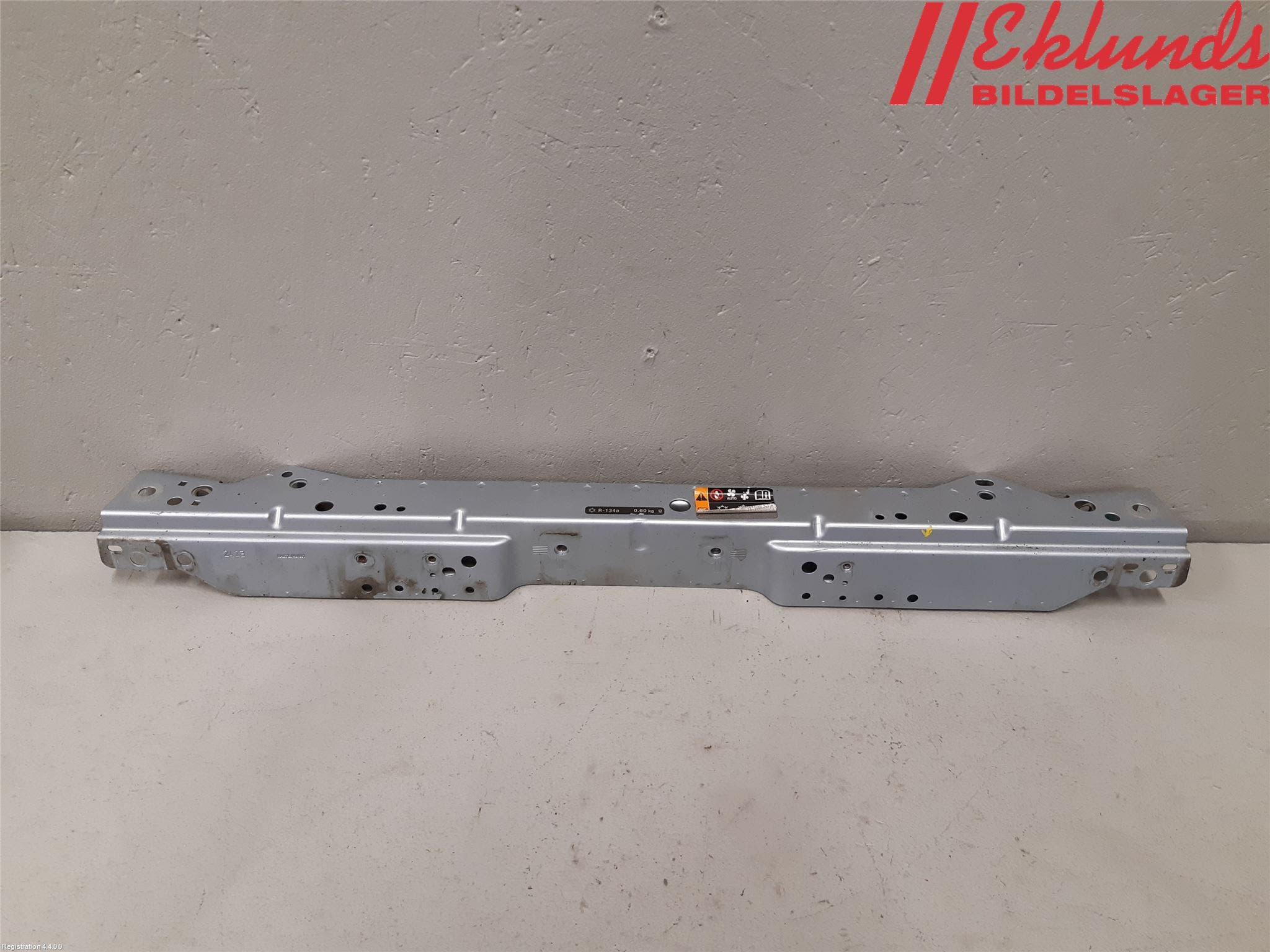 Opel ASTRA J 10-15 Kylarfäste-Ram-Balk