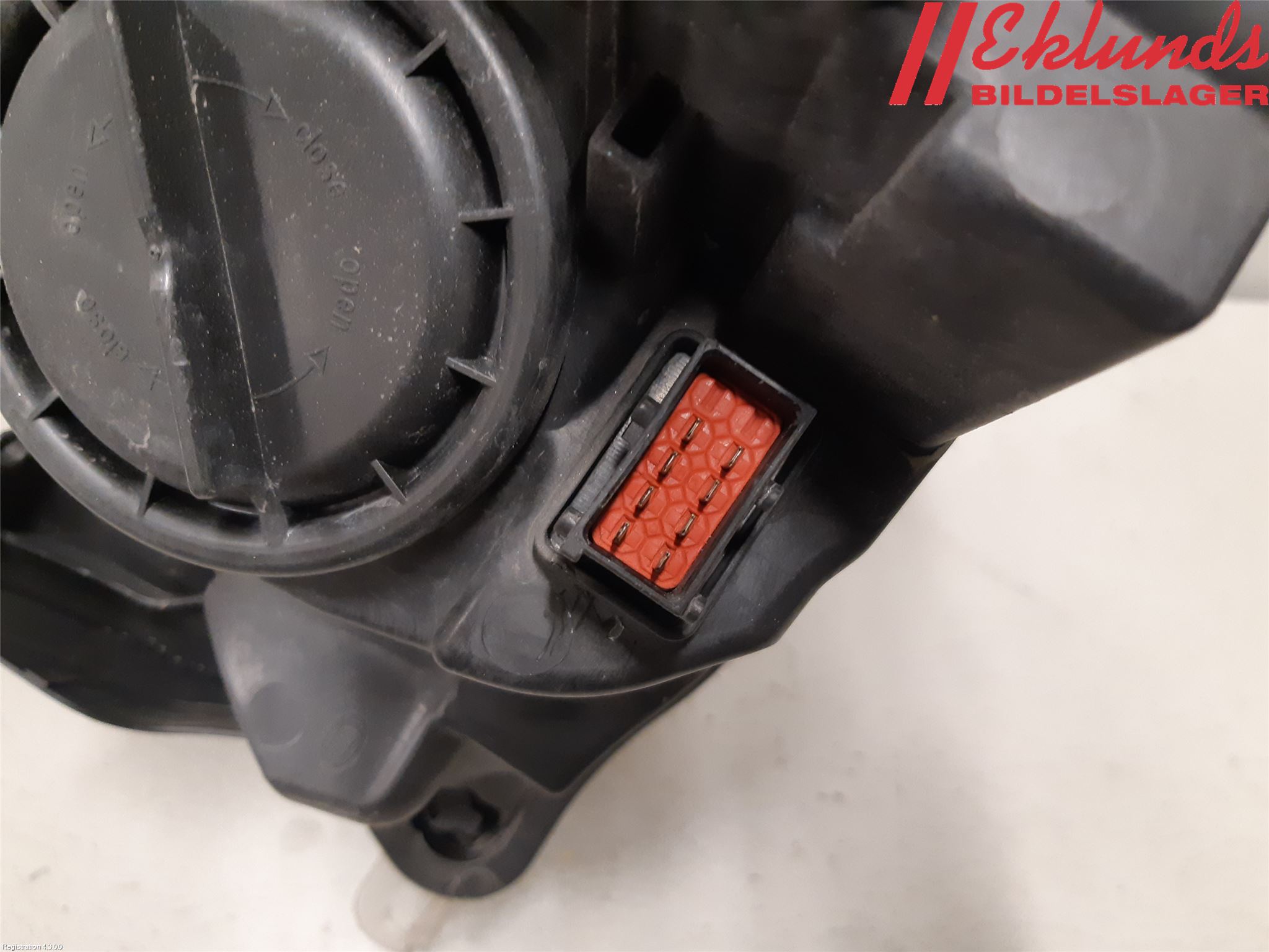 Opel ASTRA J 10-15 Strålkastare Höger