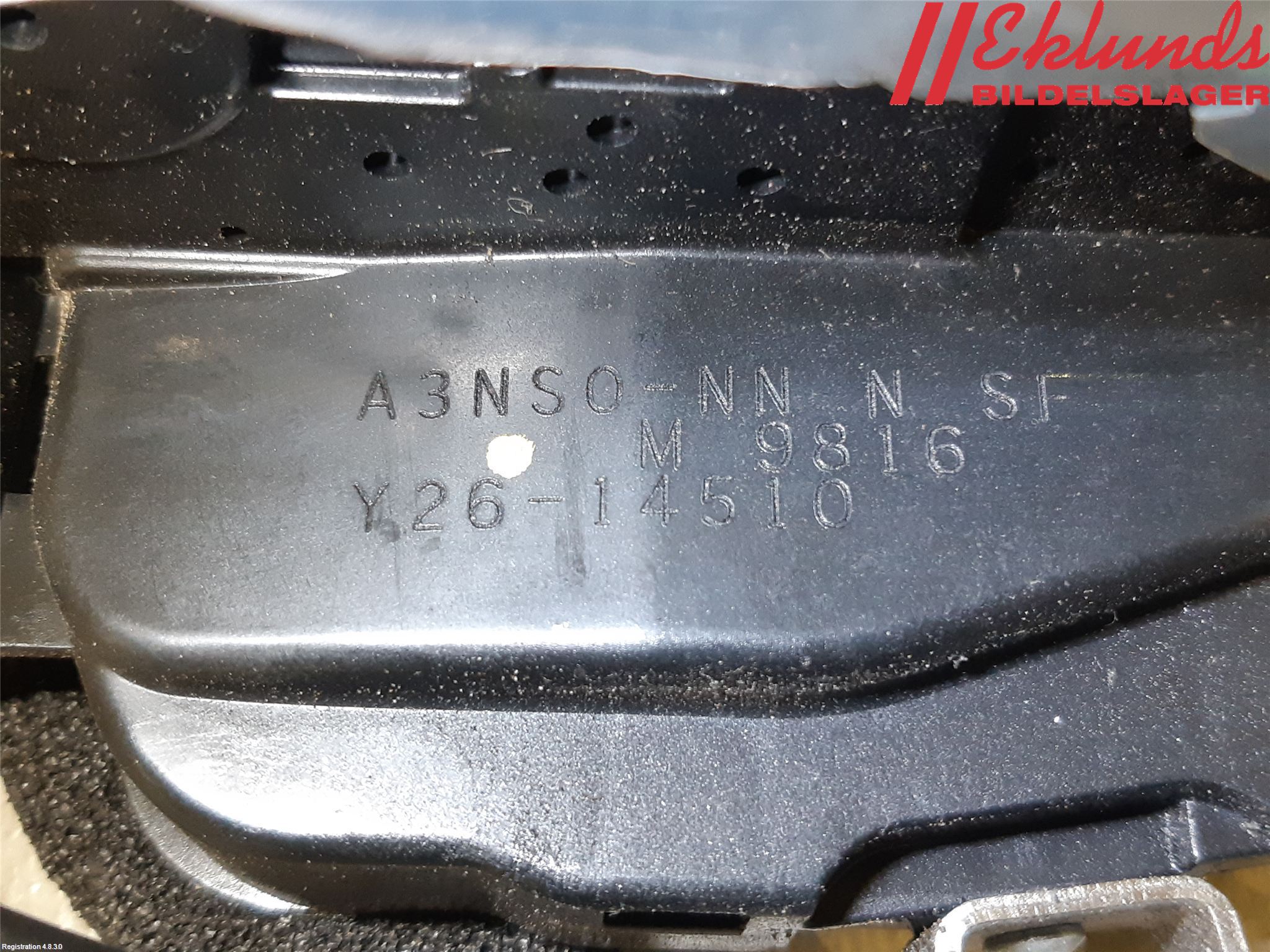 Nissan LEAF 18- Låskista-Dörrlås