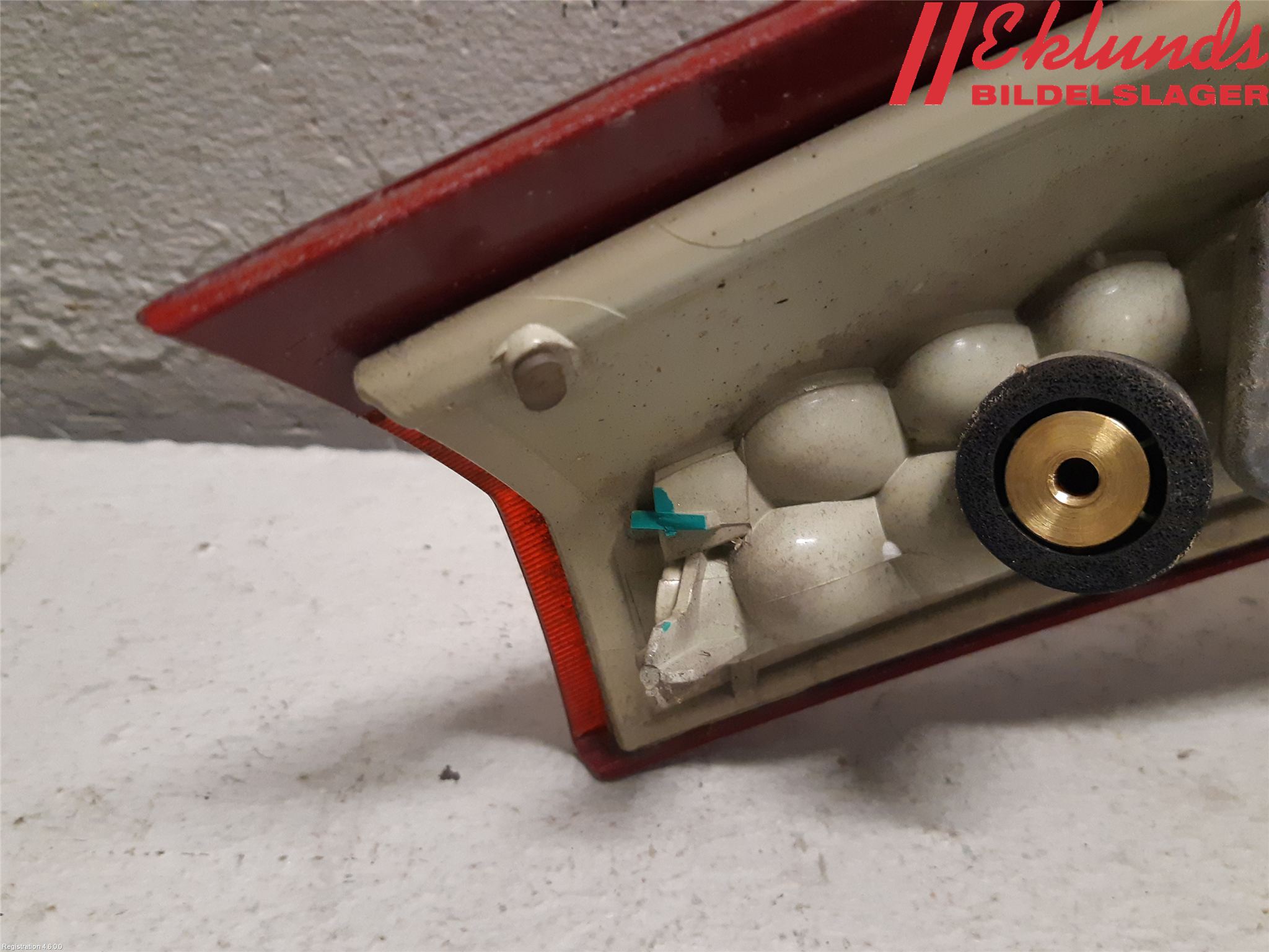 Volvo V70 08-13 Bakljus Lucka Vä