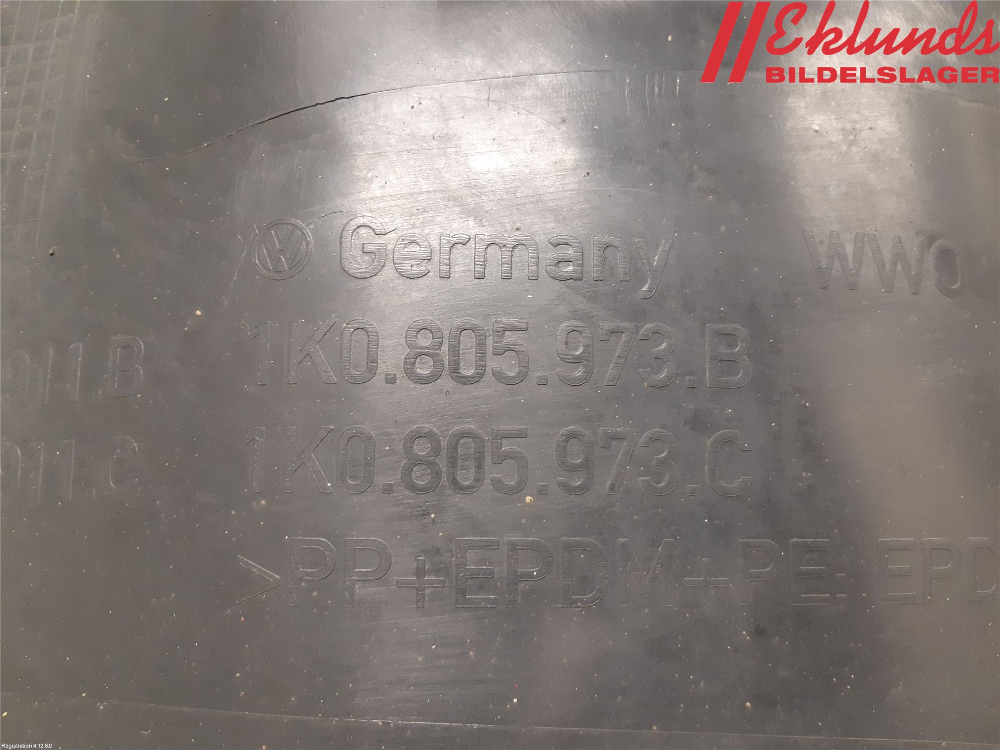 Volkswagen VW GOLF V 04-09 Skärm Inner