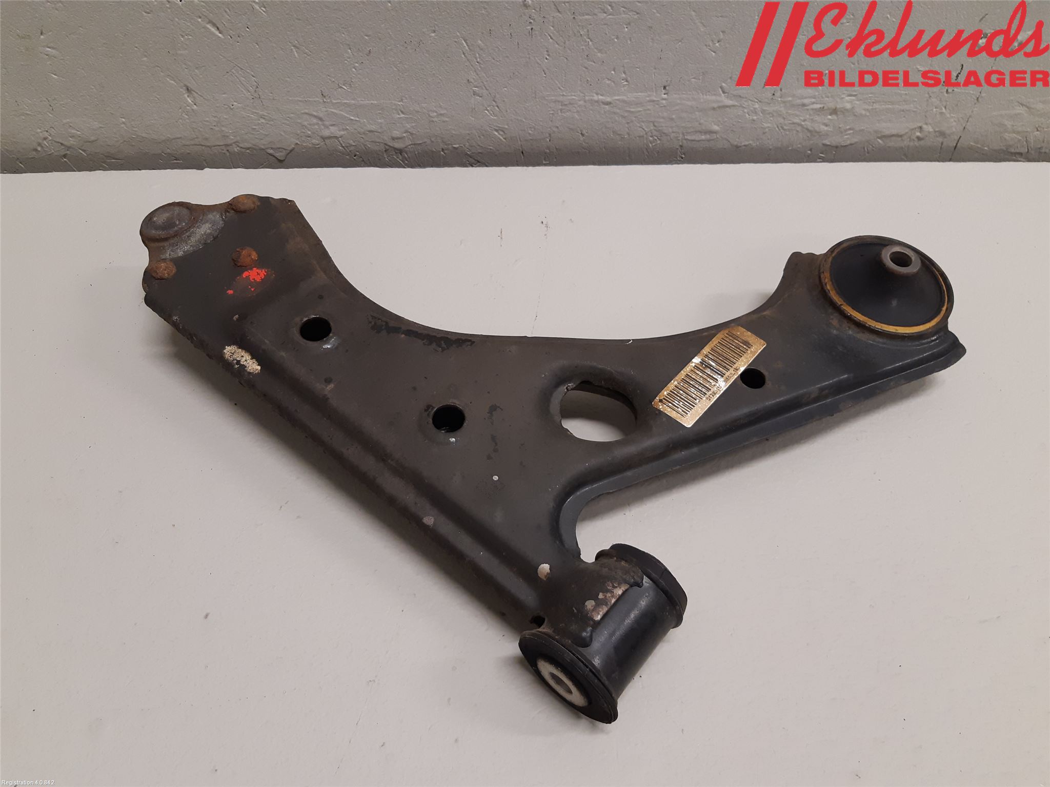 Opel CORSA D 07-14 Bärarm Fram Undre Vä