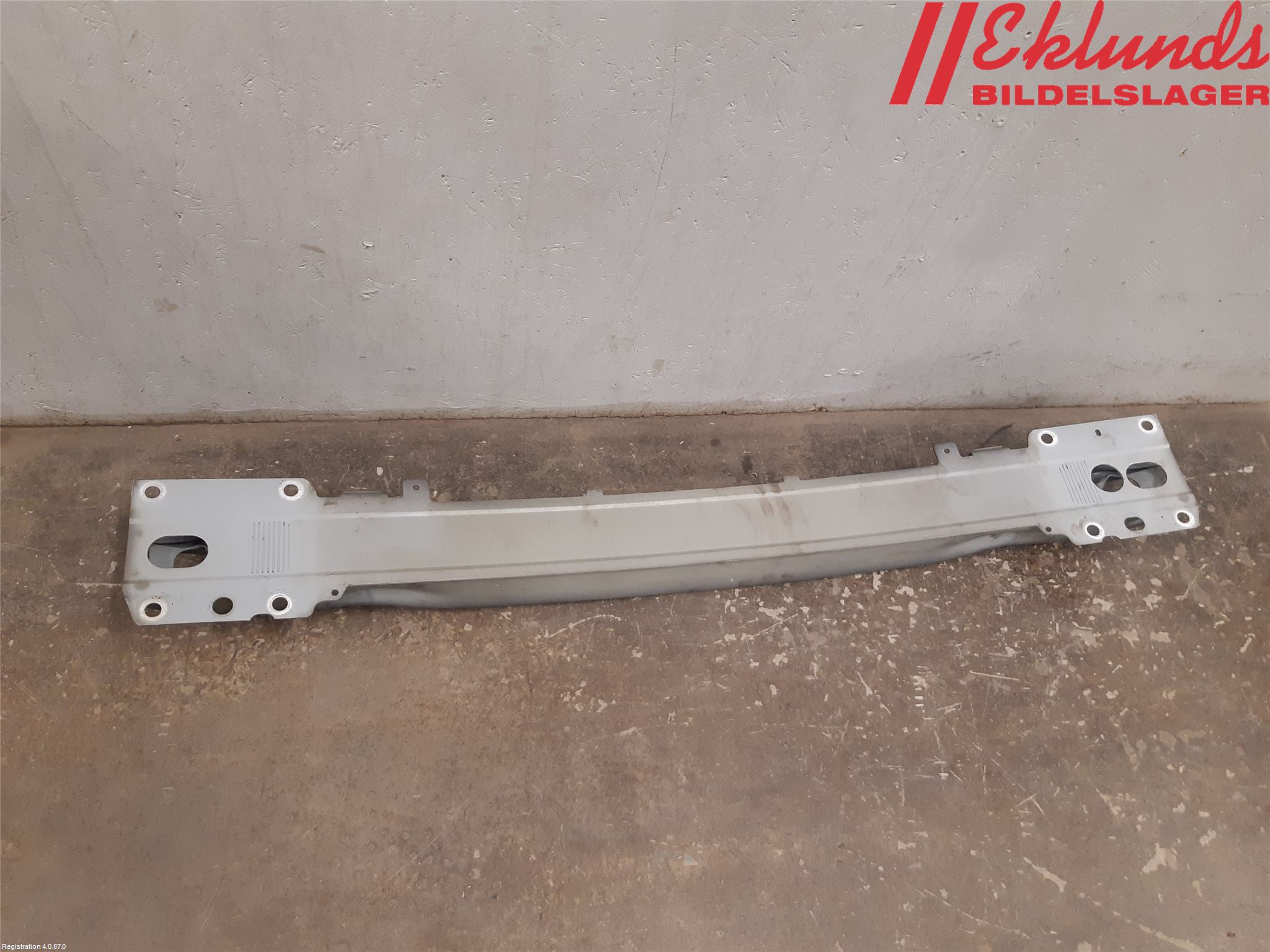 Volvo V70 08-13 Stötfångarbalk Fram