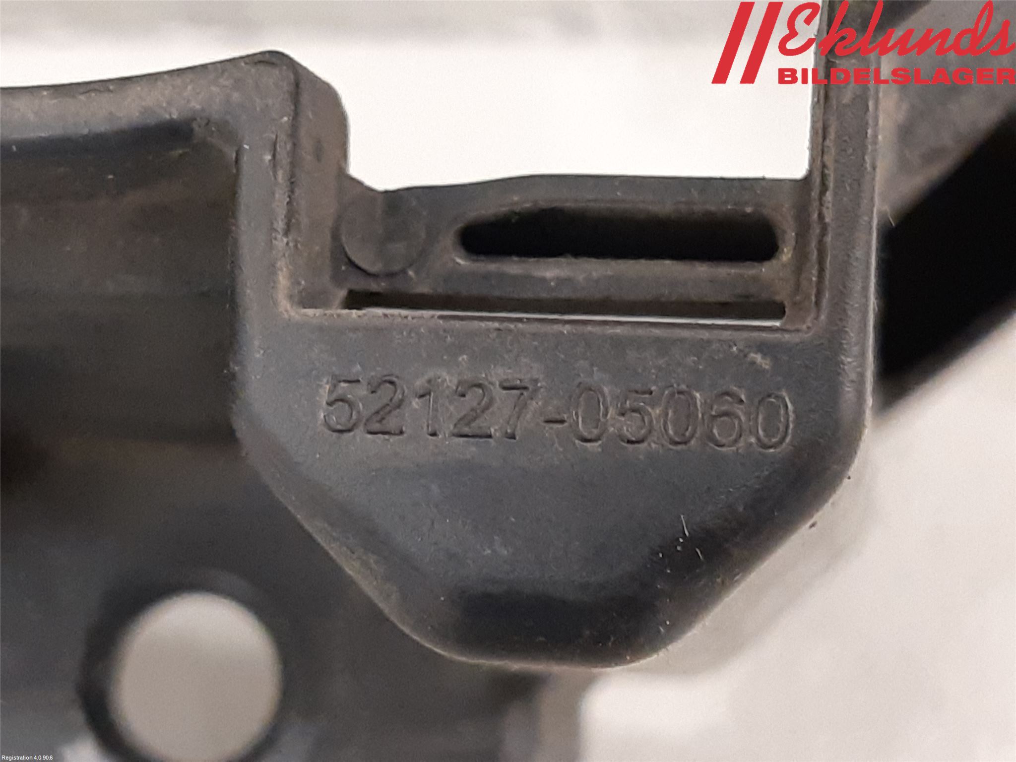 Toyota AVENSIS 09-15 Dimljus-Varselljus Fram