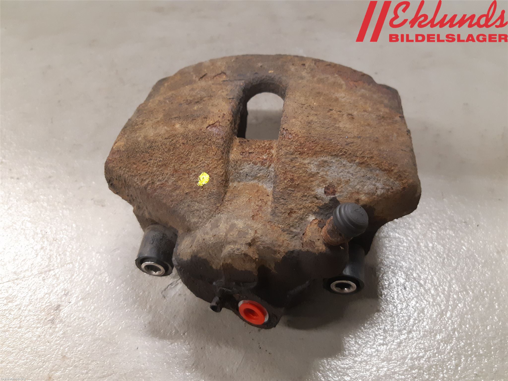 Volkswagen VW PASSAT 11-14 Bromsok Fram Höger
