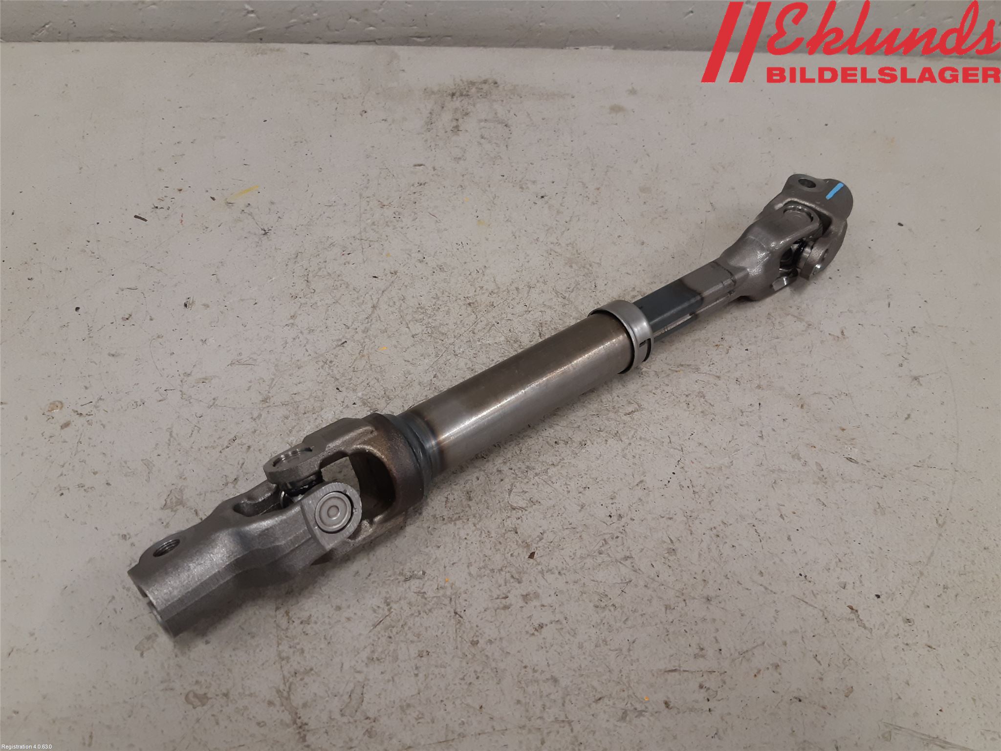 Toyota COROLLA 19- Rattaxelknut