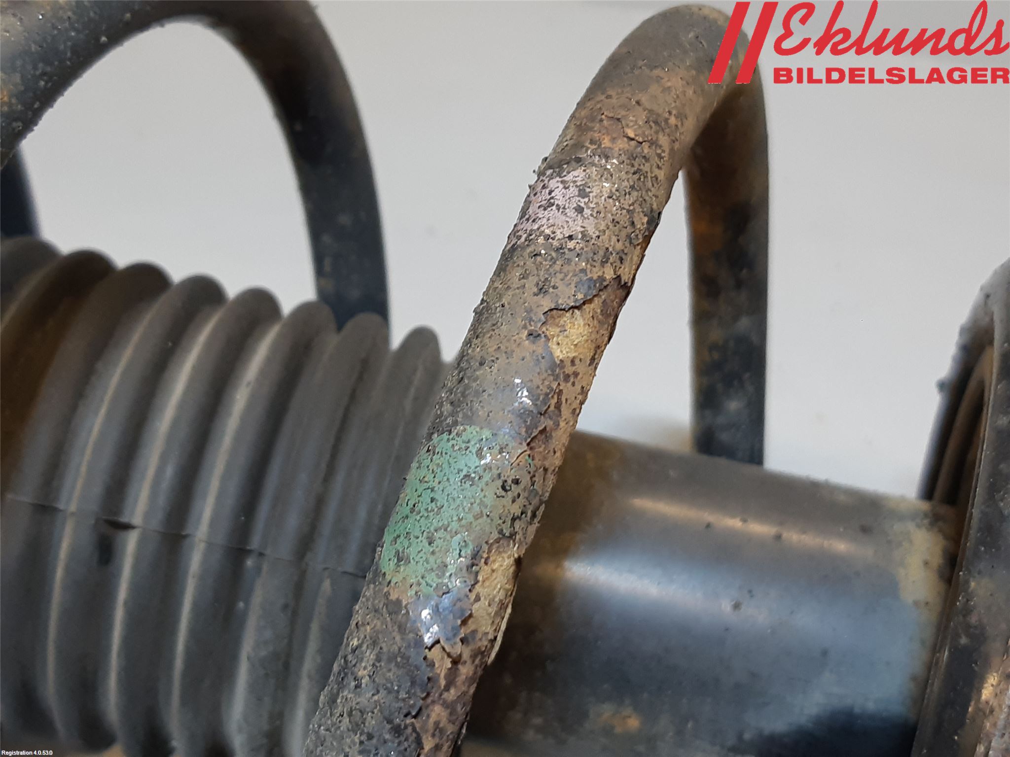 Nissan JUKE 10-14 Fjäderben Fram Vänster