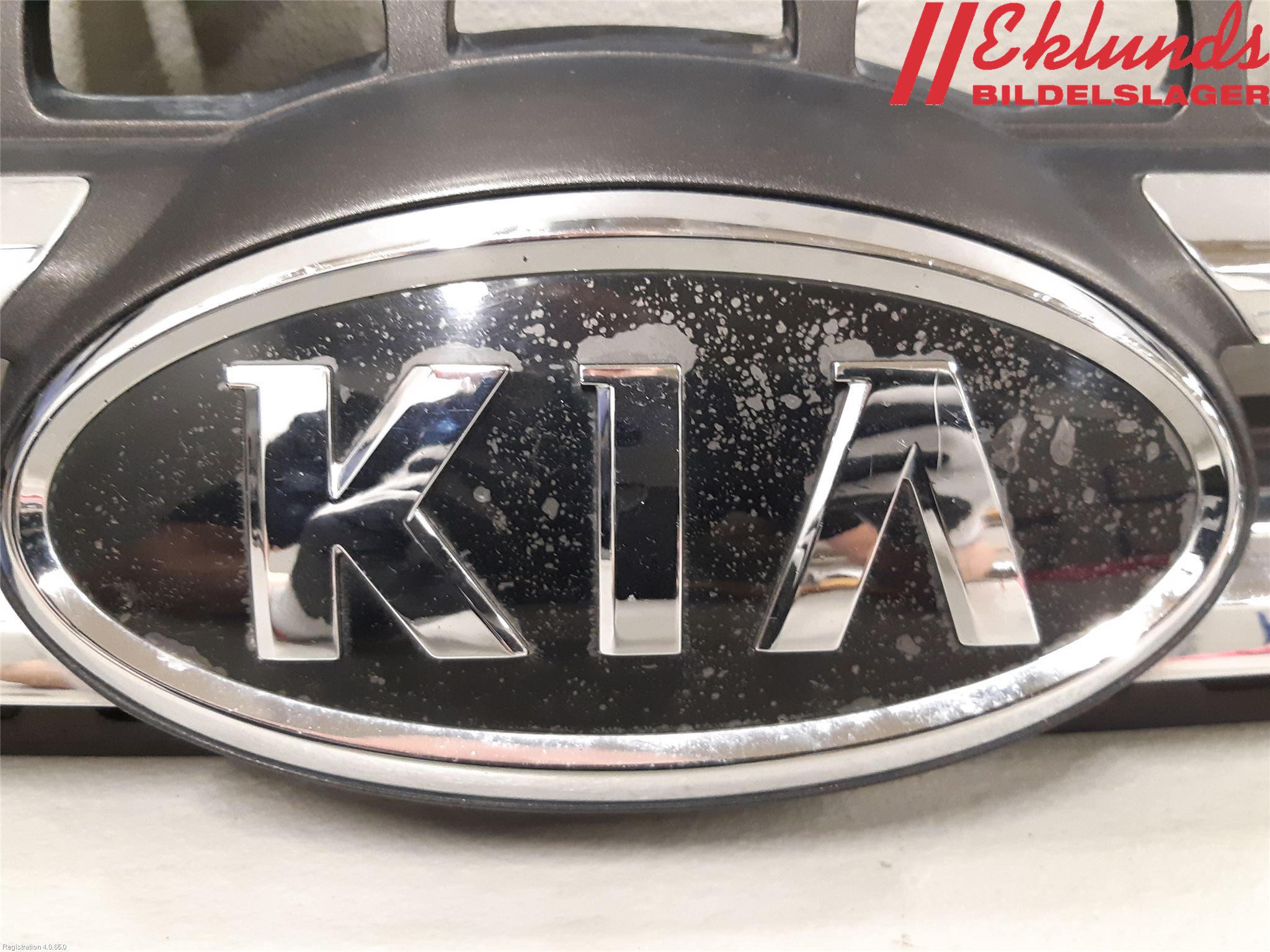 Kia SPORTAGE (JE) 05-10 Grill Komp