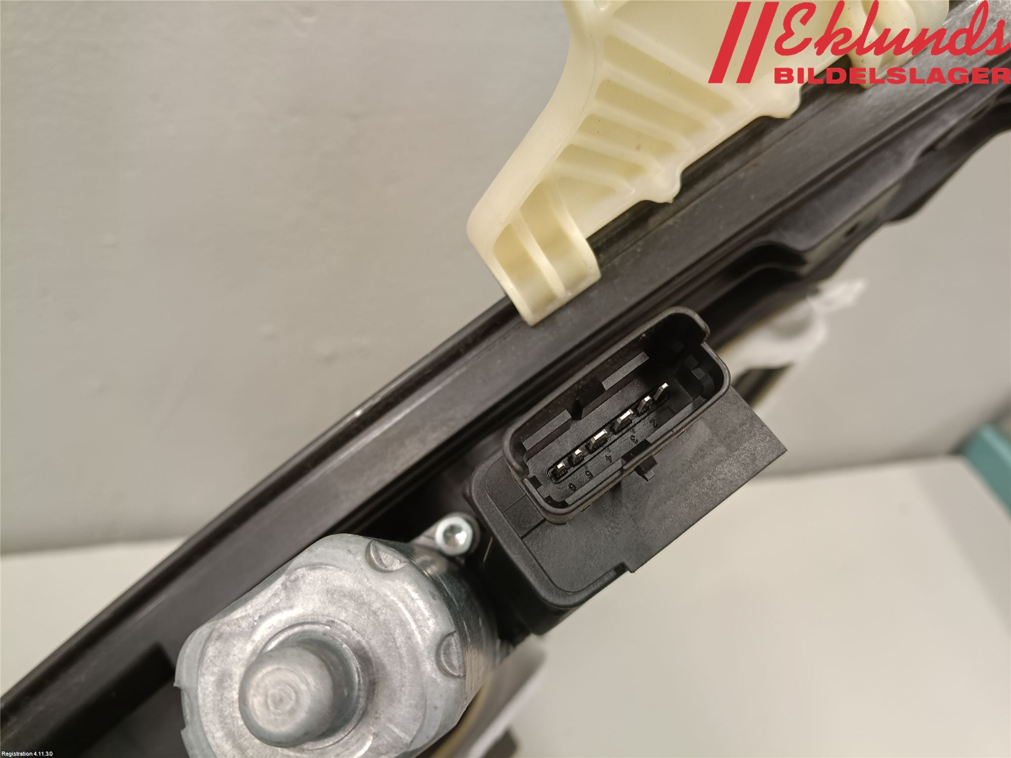 Peugeot PARTNER/E-PARTNER 19- Fönsterhiss El Kompl