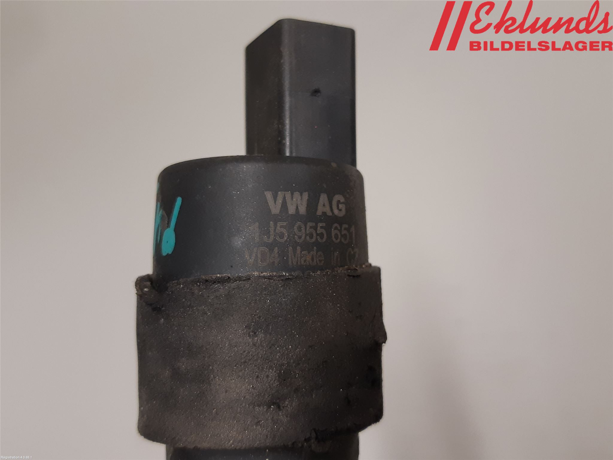 Audi A6/S6     05-11 Spolarpump Vindruta