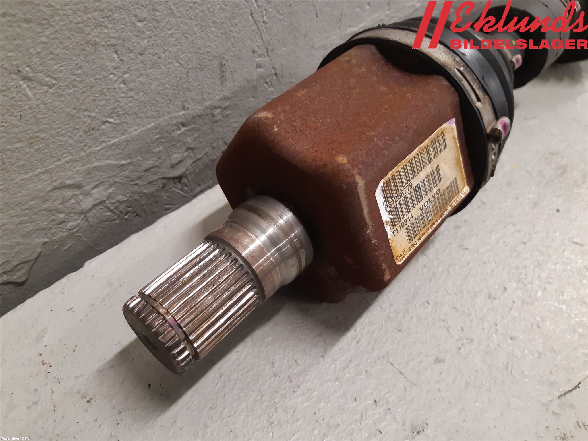 Volvo V70 08-13 Drivaxel Fram Vänster