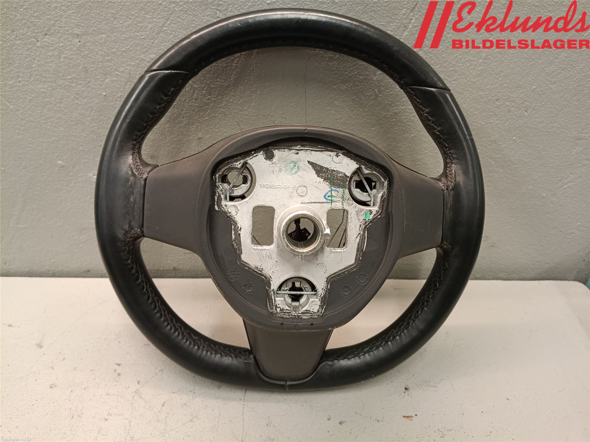 Tesla MODEL 3 17- Ratt