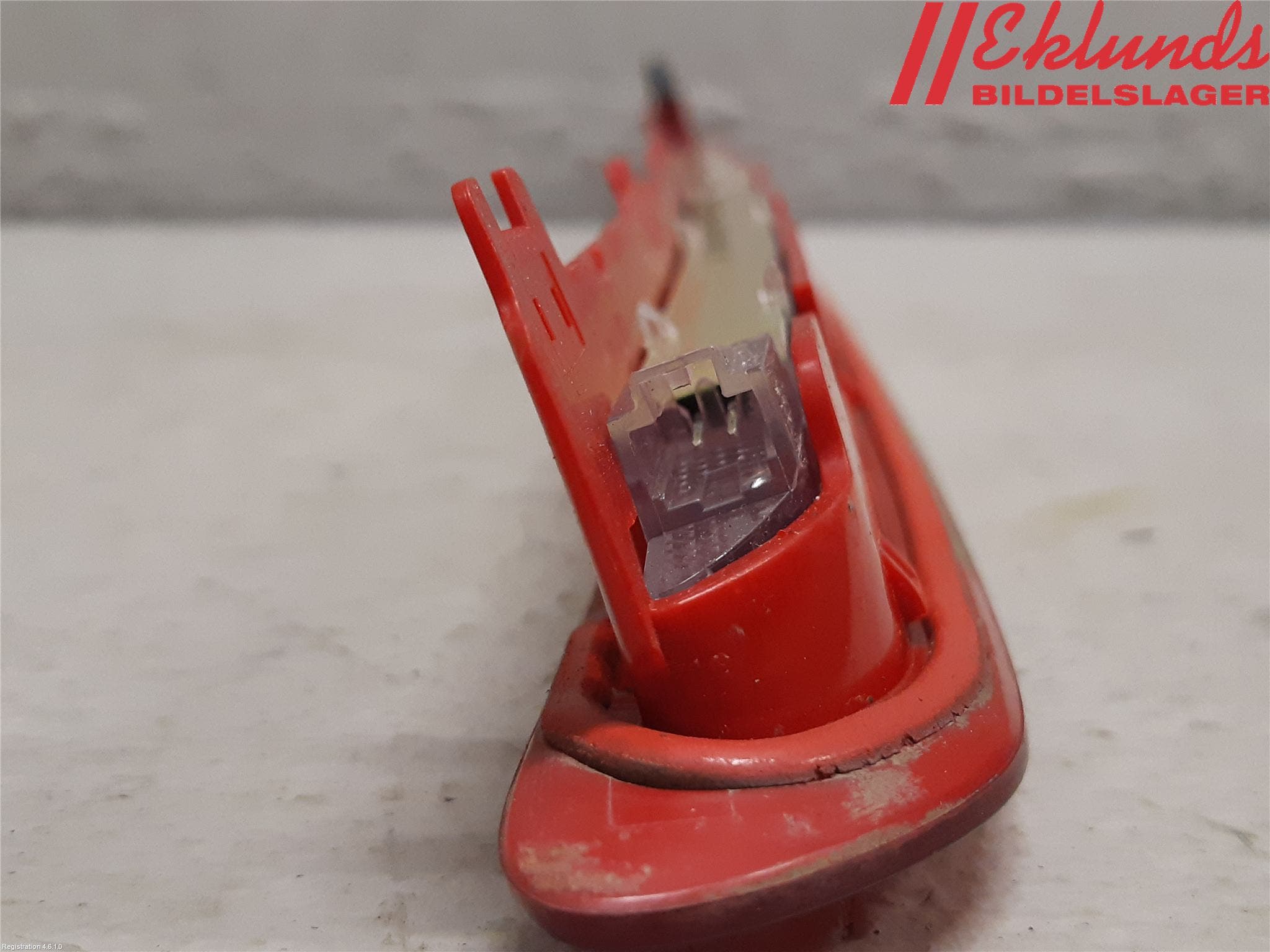 Volkswagen VW PASSAT 15-19 Bromsljus Bakruta