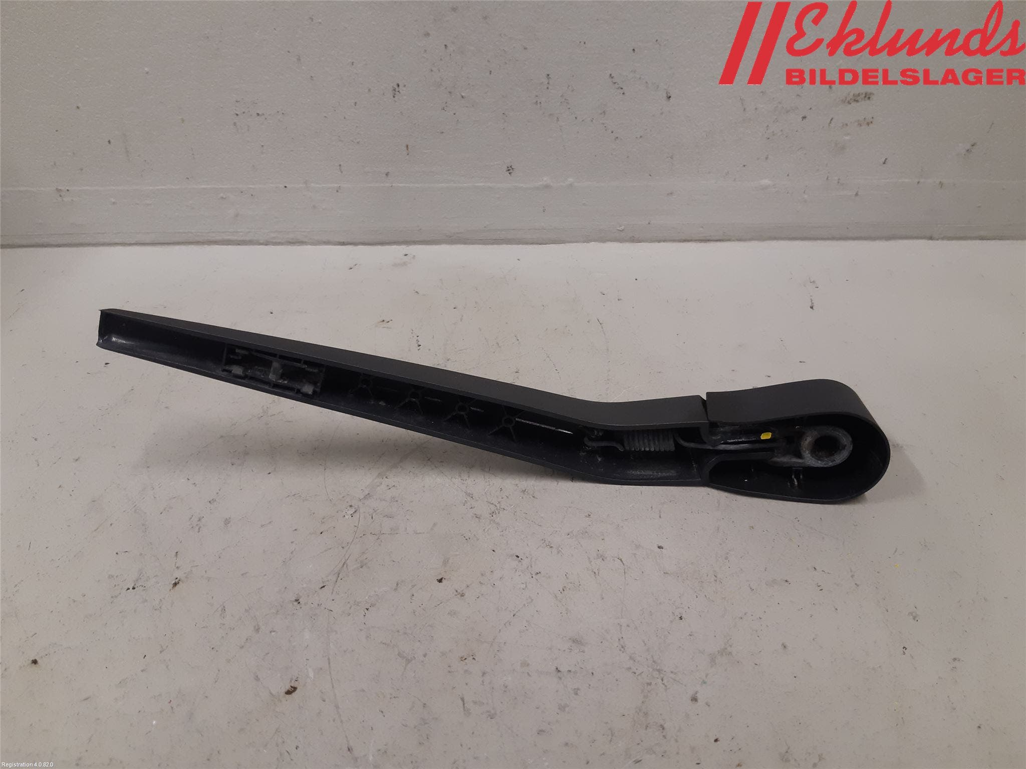 Volvo V40 12-19 Torkararm-Bakruta