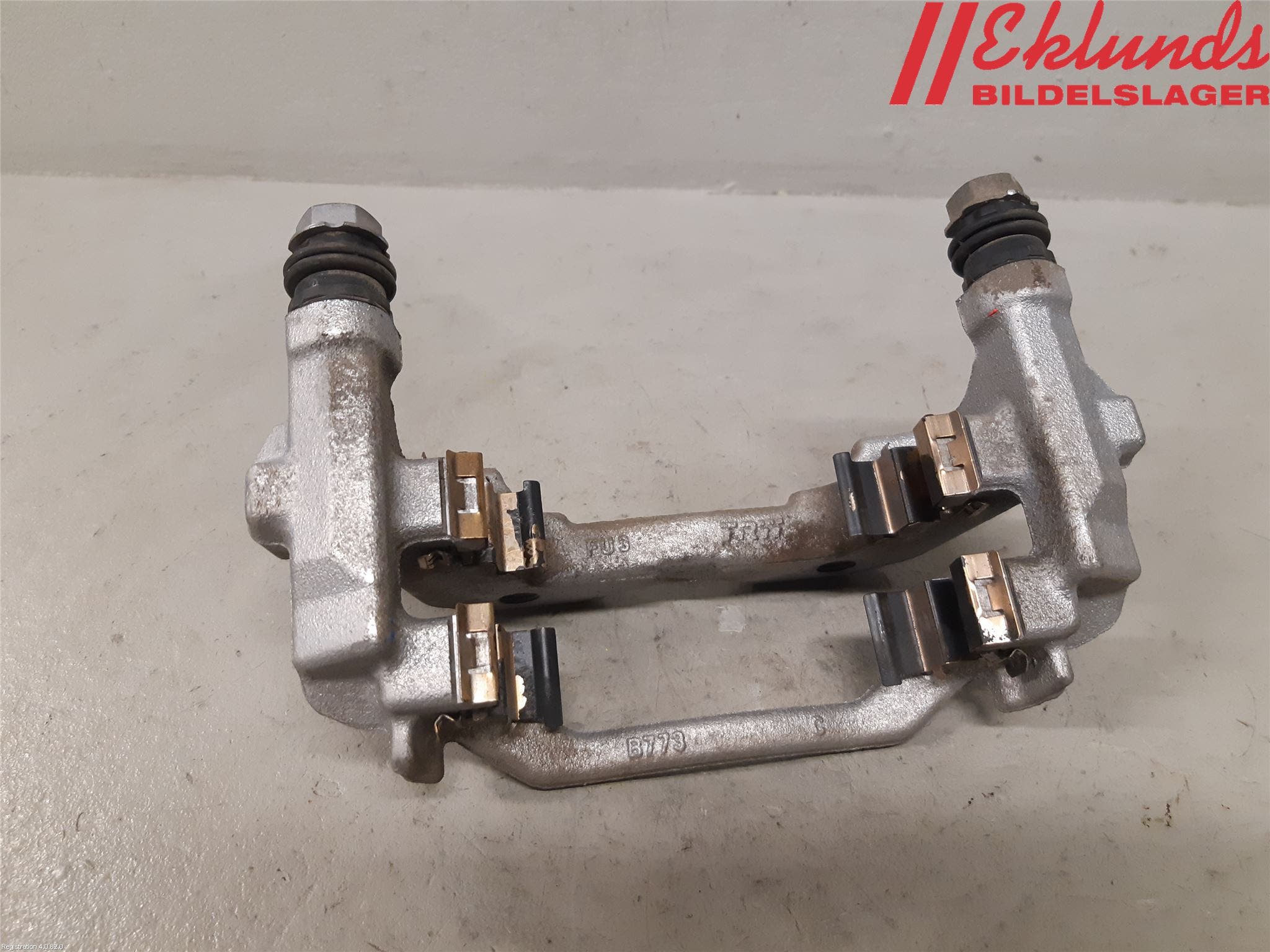 Toyota YARIS XP21 20- Bromsokshållare