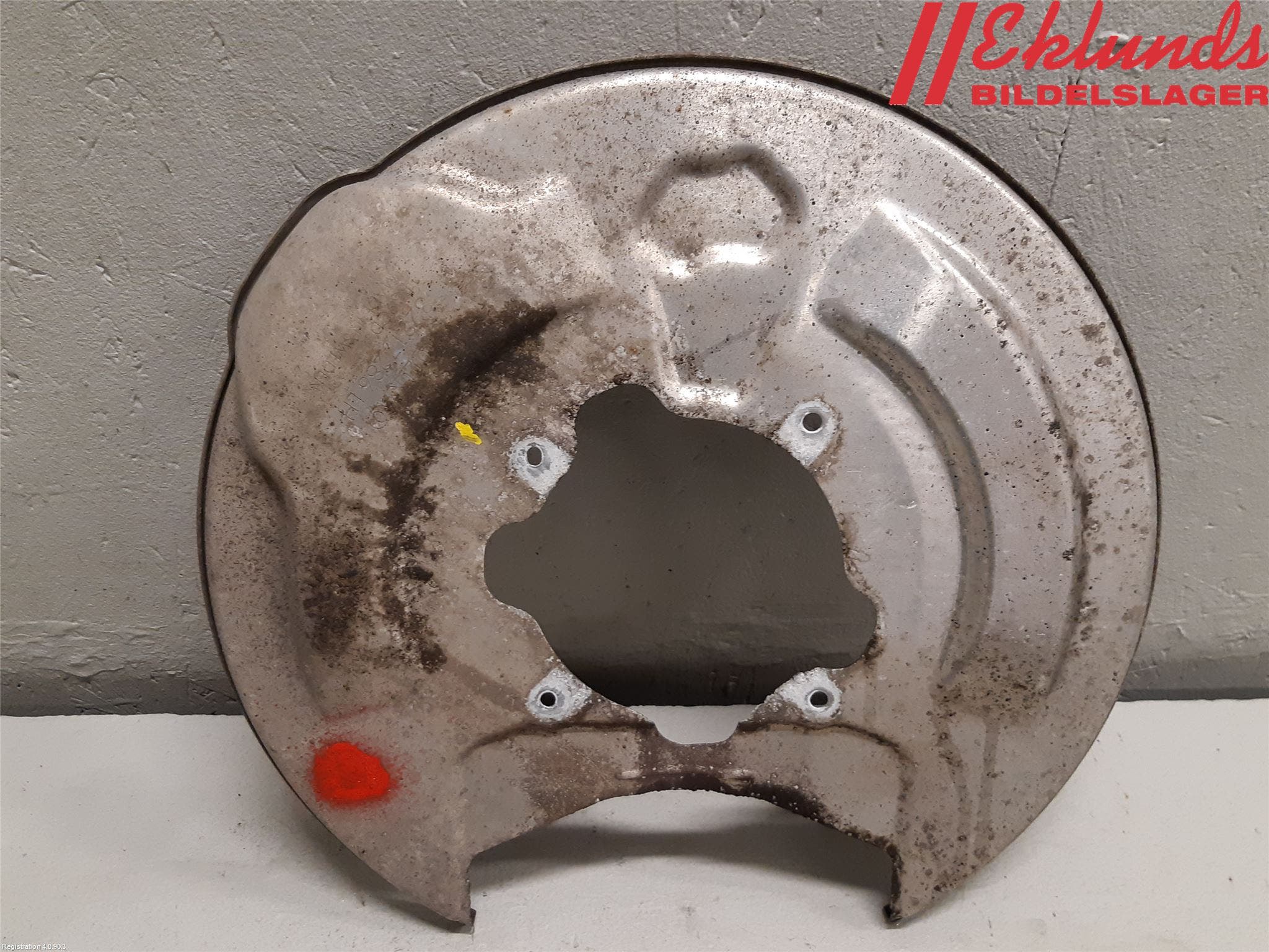 Volvo V90 CROSS COUNTRY 17->> Bromssköld Bak