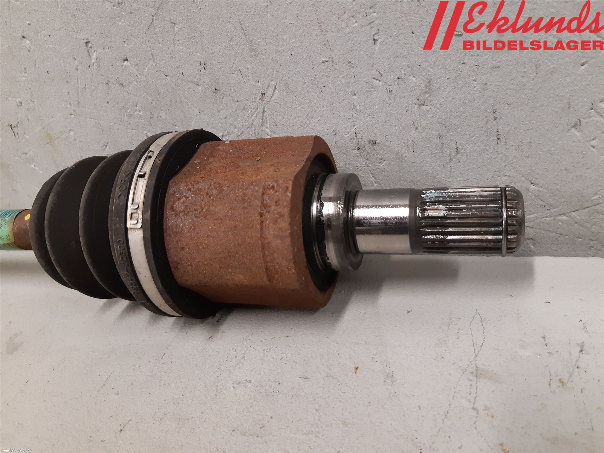 Kia RIO 12-16 Drivaxel Fram Vänster