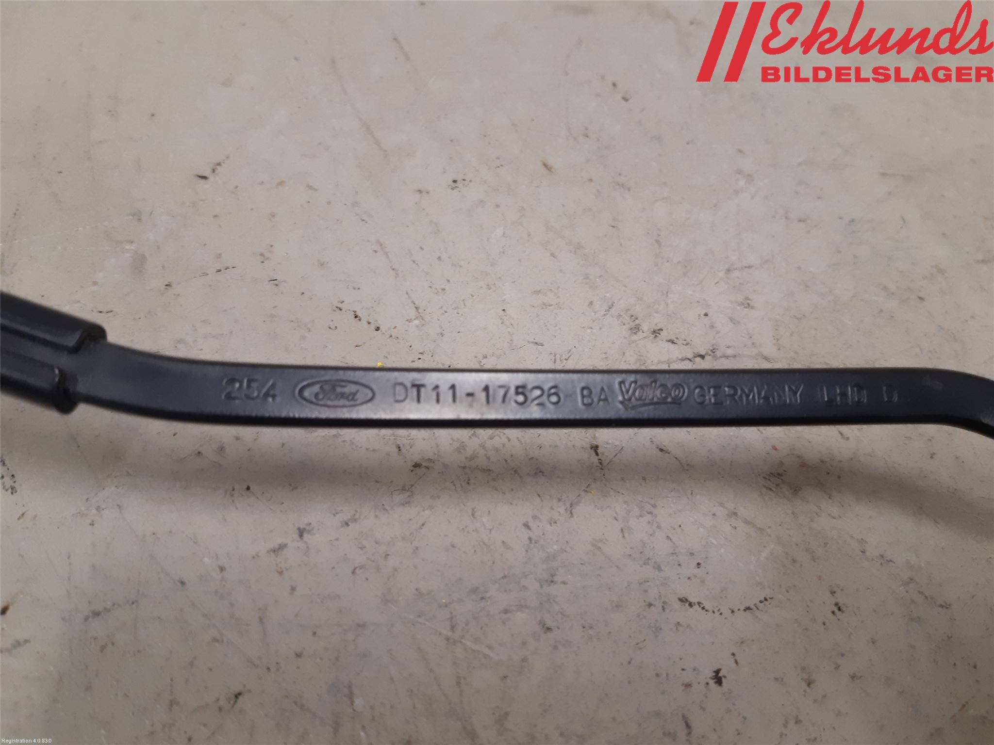 Ford TRANSIT/TOURNEO CONNECT 13-22 Torkararm Armar Vindruta