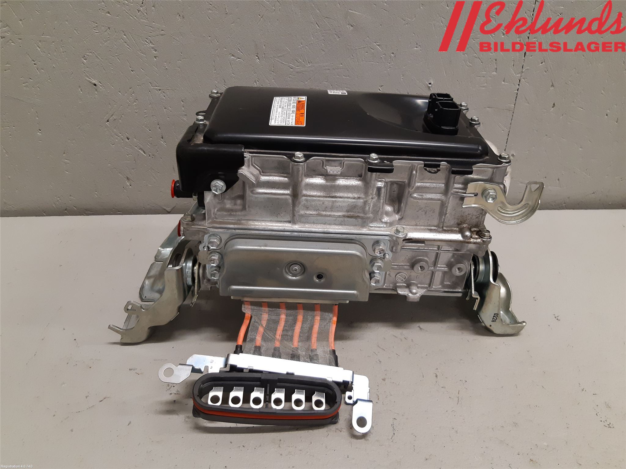 Toyota COROLLA 19- Inverter Hybrid