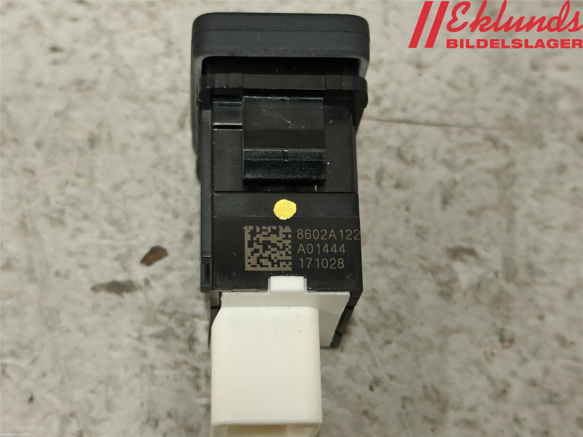 Mitsubishi ECLIPS CROSS Strömställare Övrigt