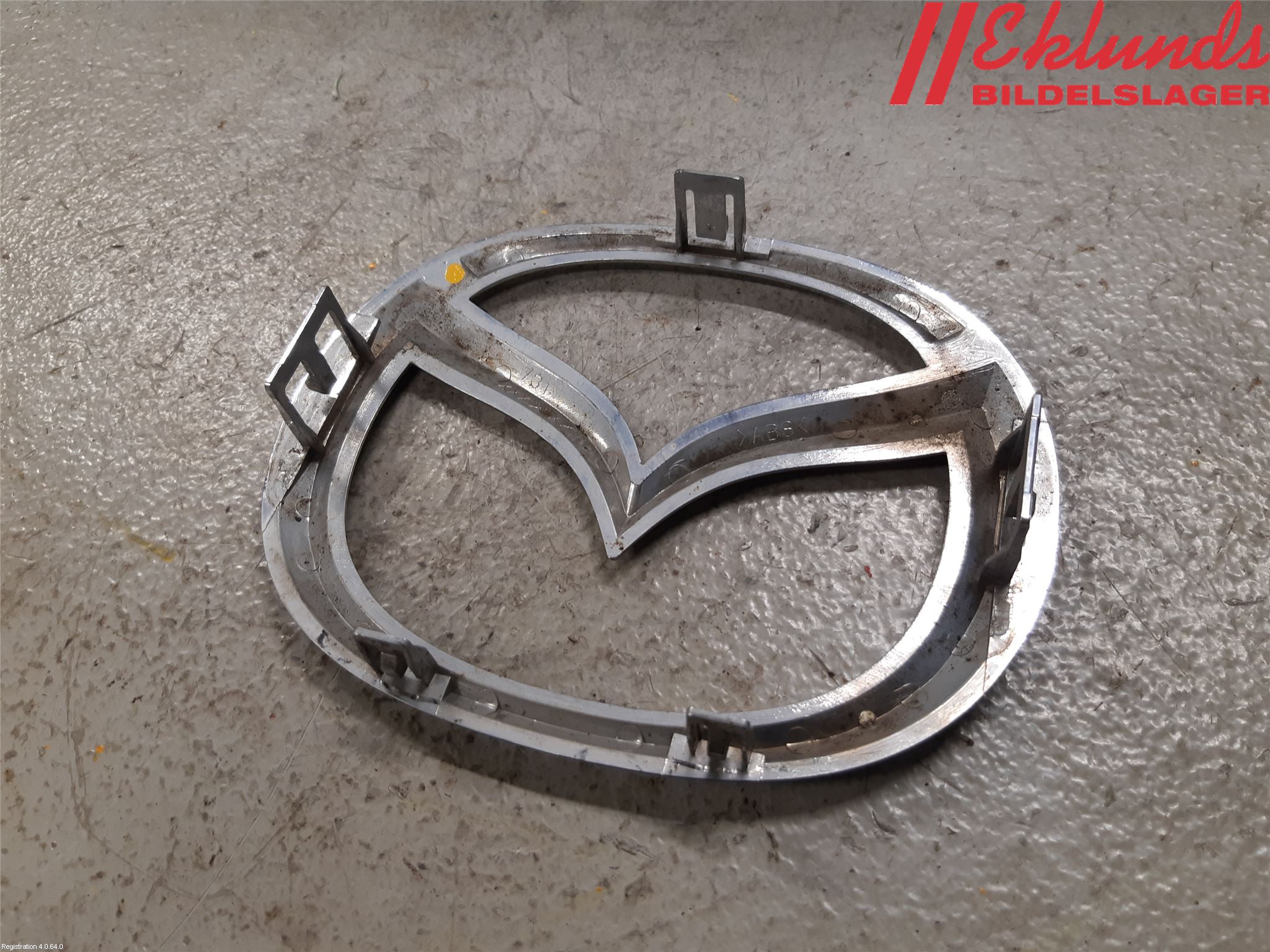 Mazda 2 (DE) 08-15 Emblem