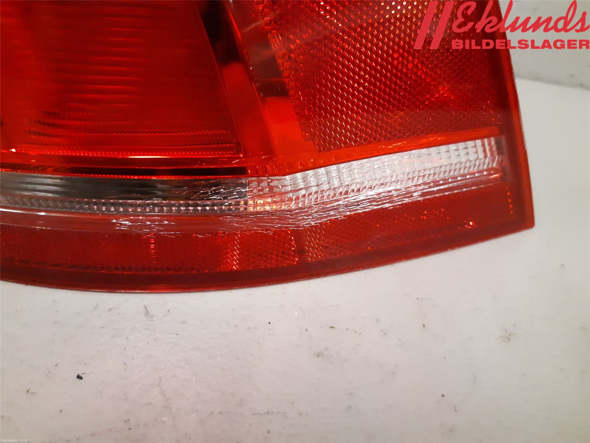 Volkswagen VW PASSAT 11-14 Bakljus Höger