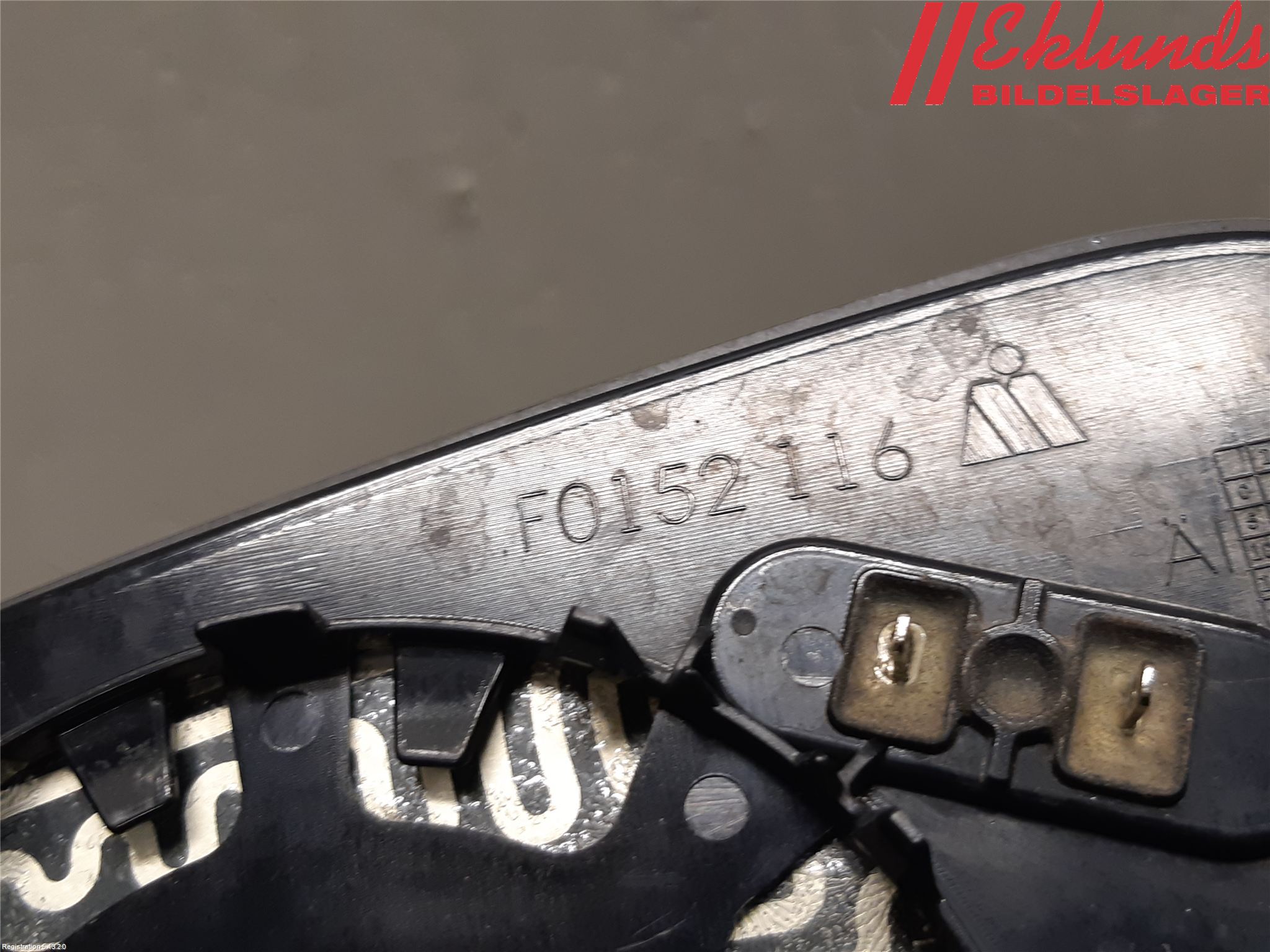 BMW 5 F10/F11/F18 09-17 Spegelglas Hö