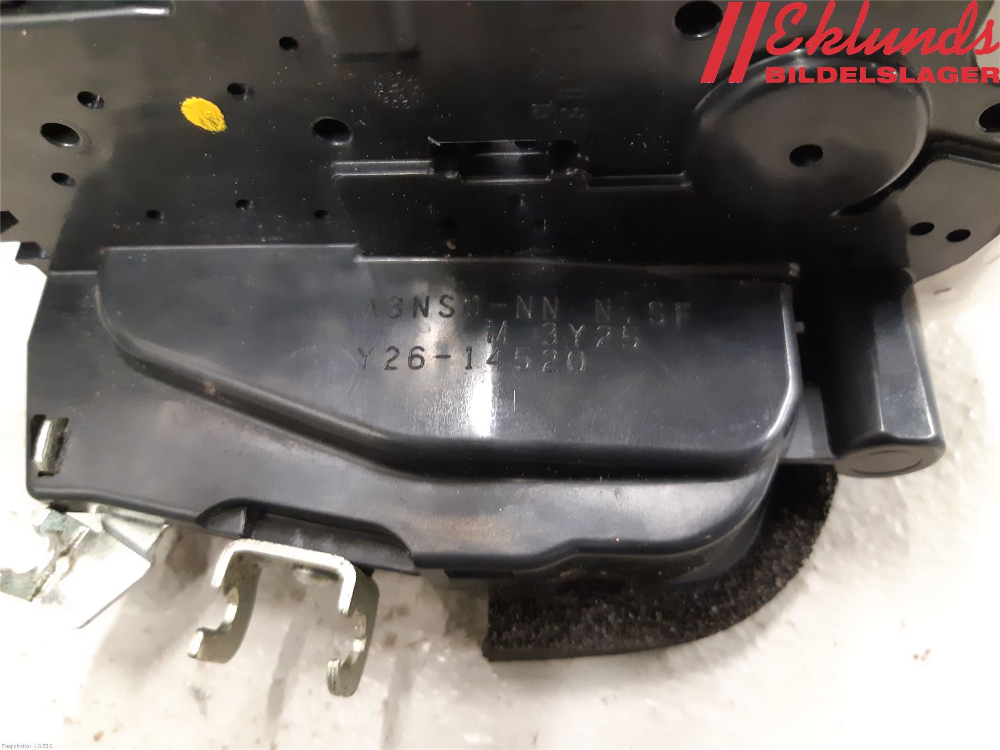 Nissan LEAF 11-17 Låskista-Dörrlås