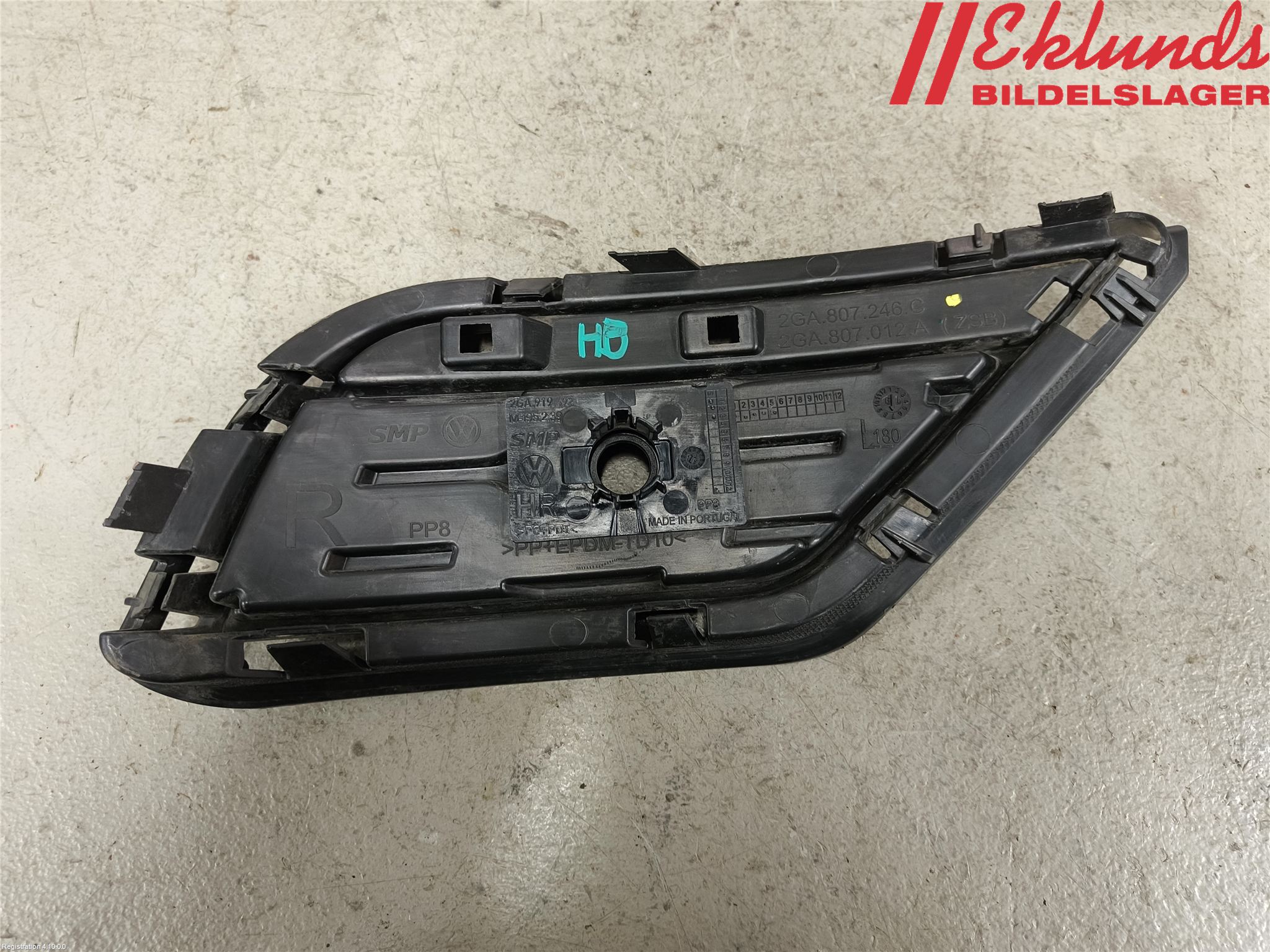 Volkswagen VW T-ROC 18- Stötfångardel Bak Hö