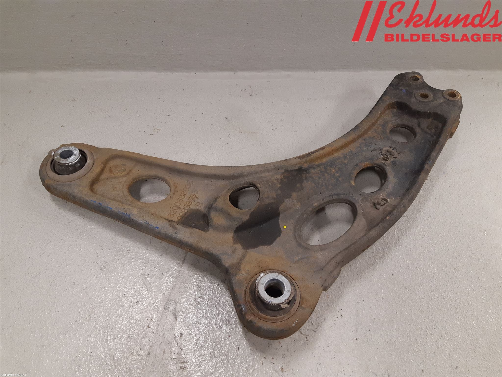 Opel VIVARO 15-19 Bärarm Fram Undre Hö