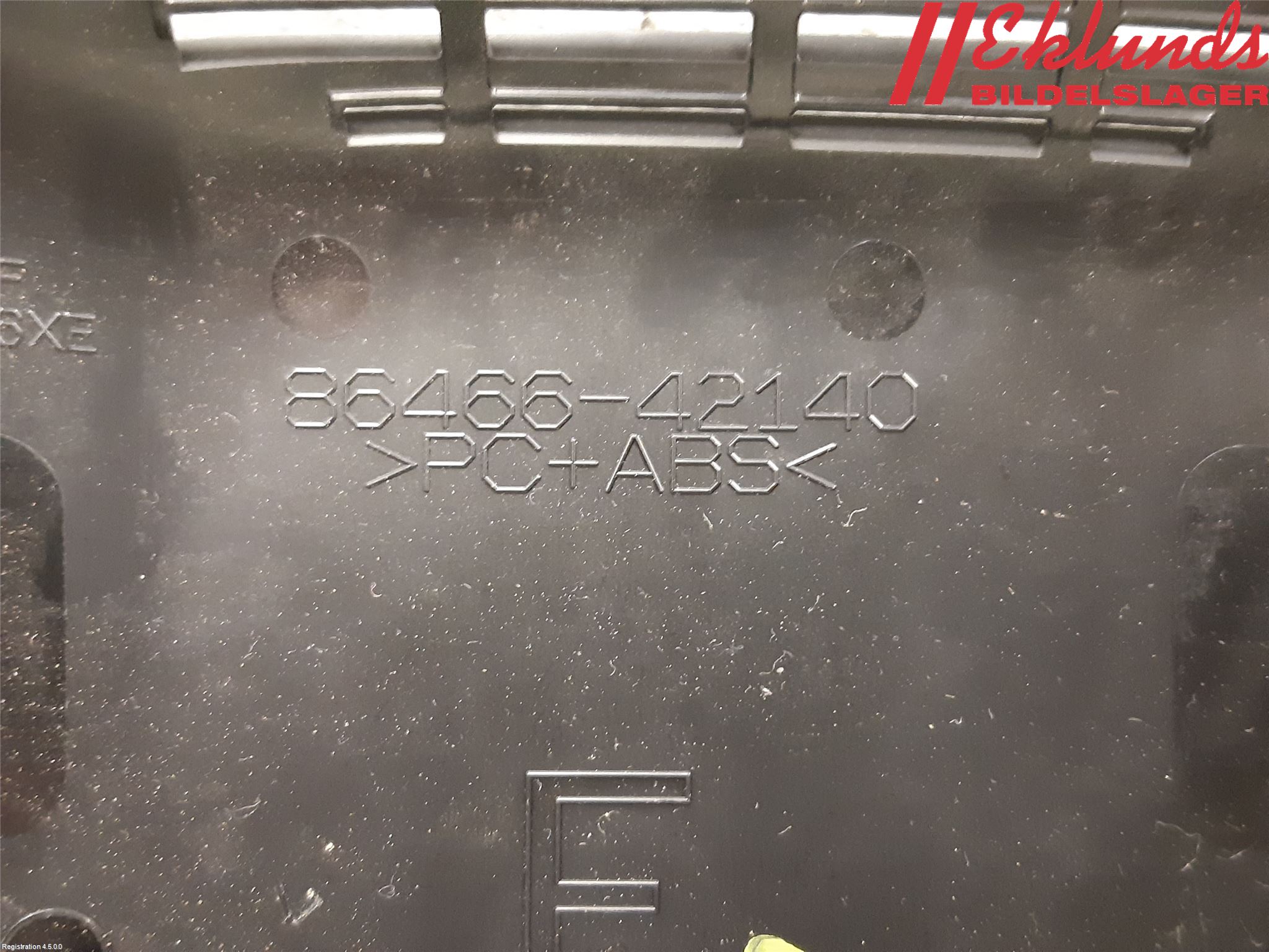 Toyota bZ4X EA10 22- Inredning Takkonsol