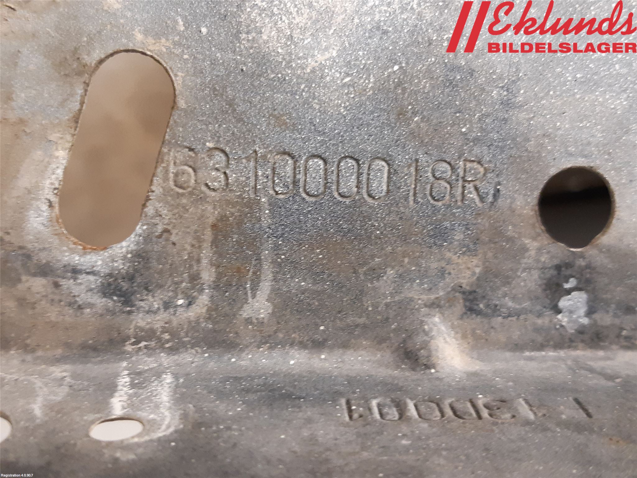 Renault MASTER III  10-14 Skärm Fram Höger