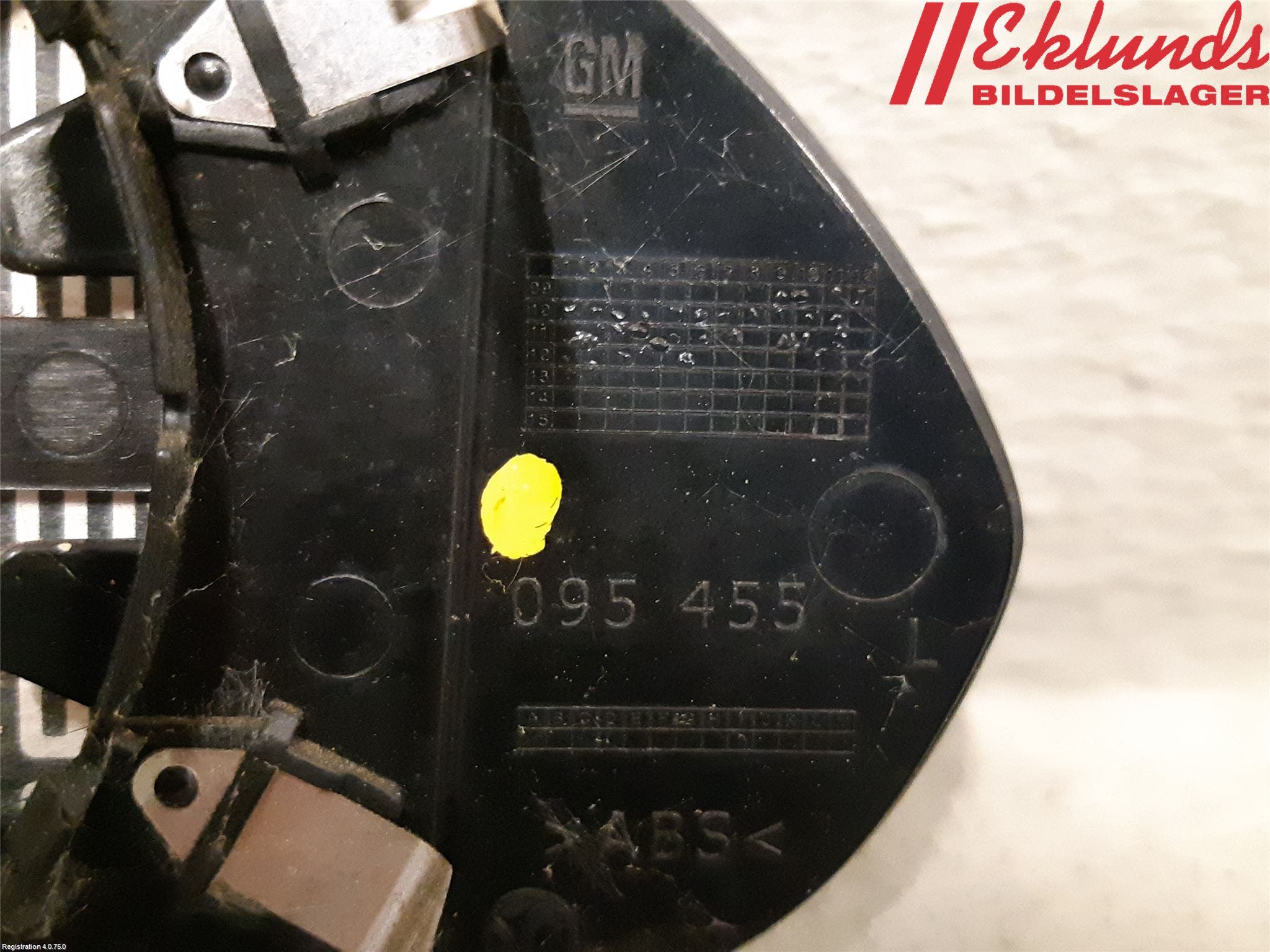 Opel CORSA D 07-14 Spegelglas Vä