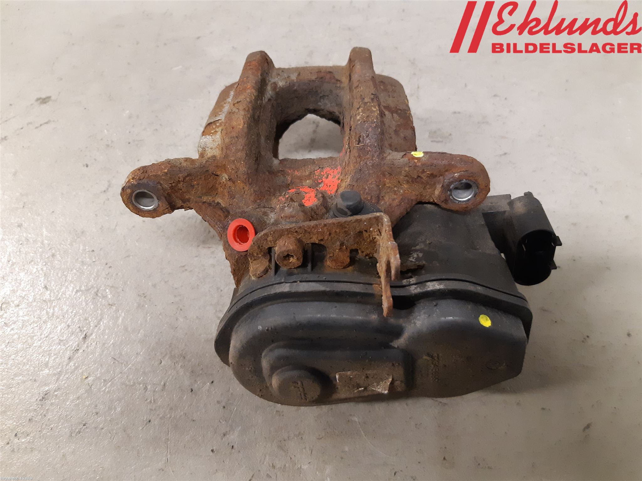 BMW 5 F10/F11/F18 09-17 Bromsok Bak Vänster