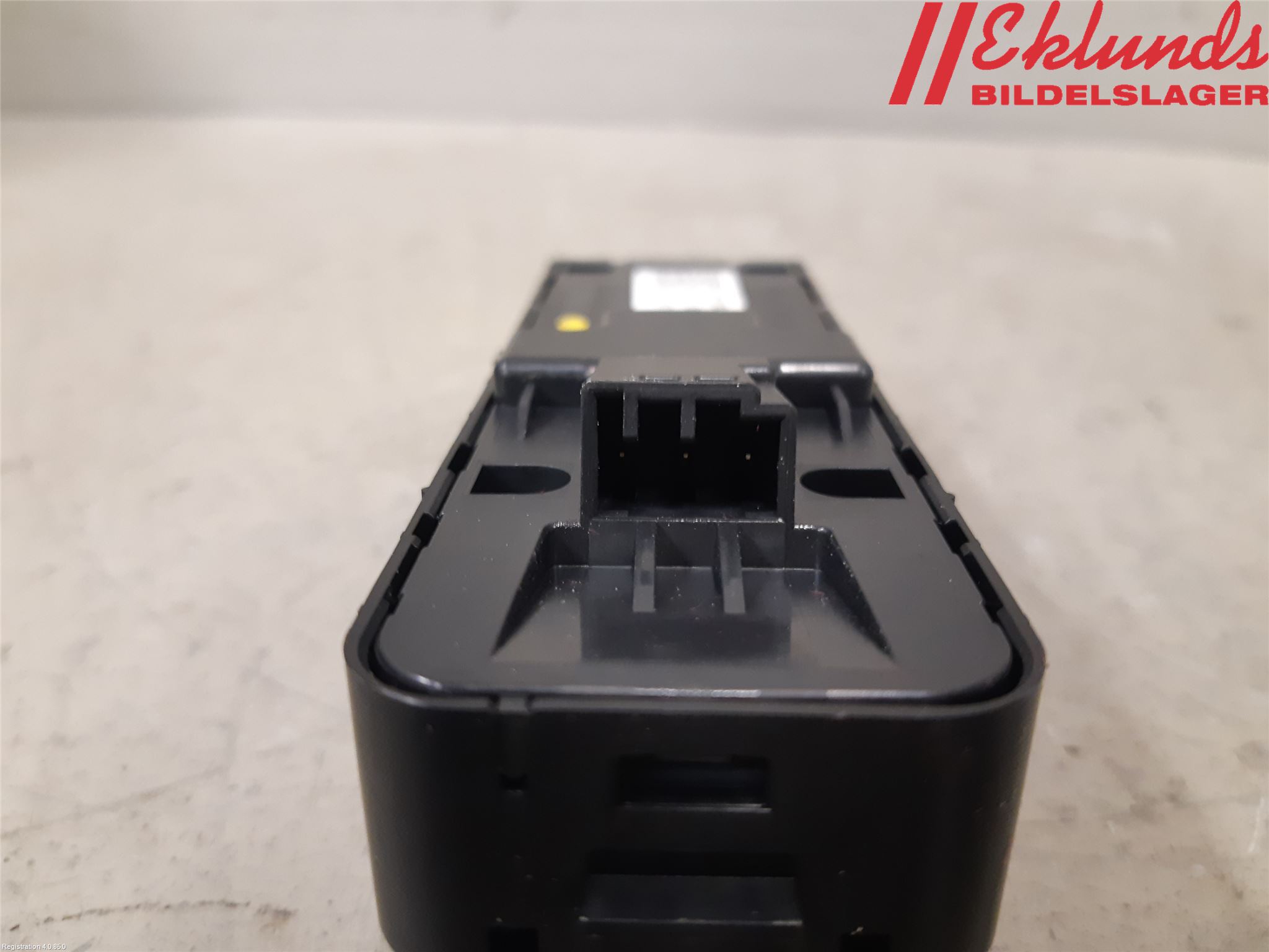 Volvo V90 17->> Strömställare Elhiss