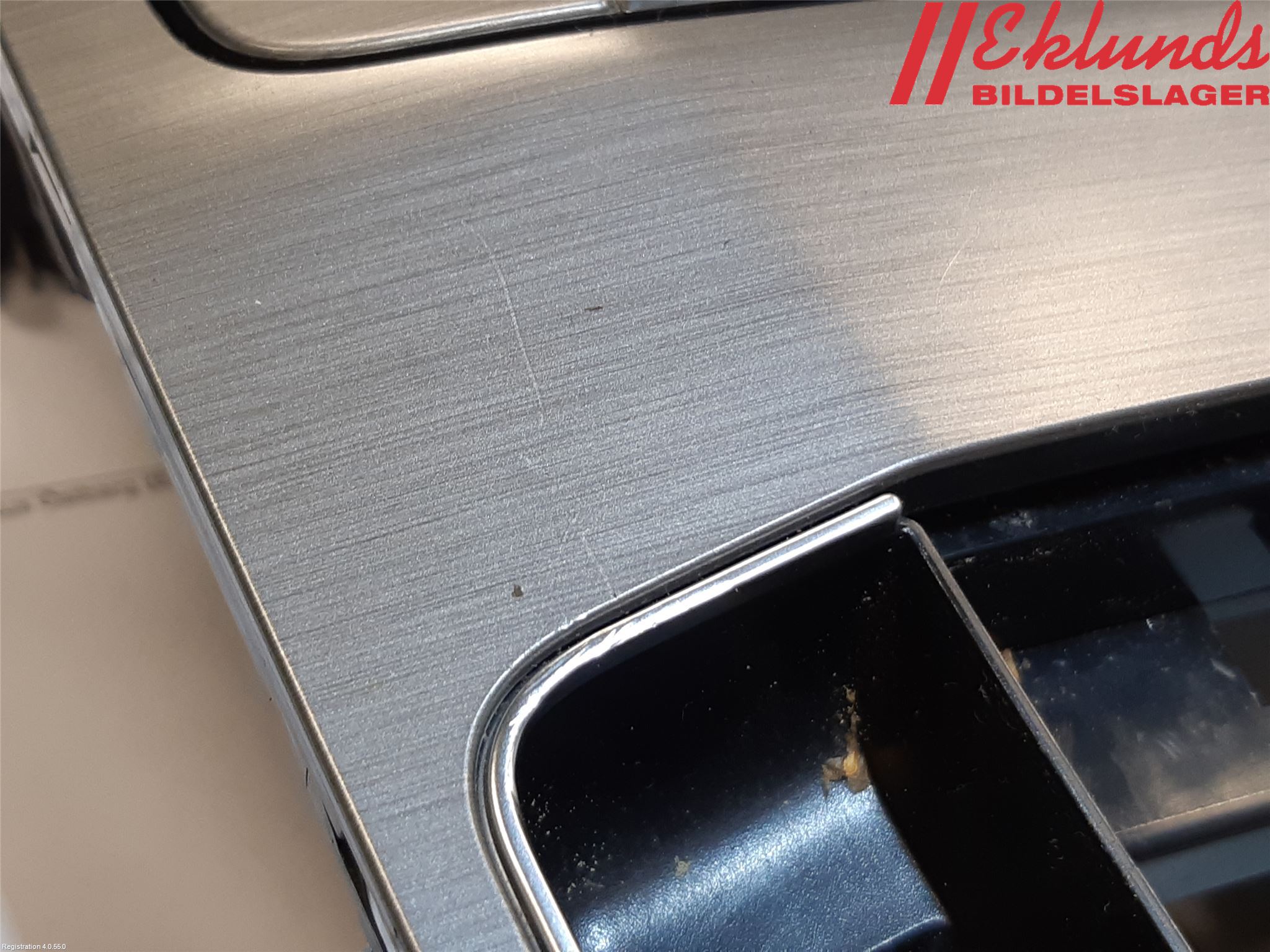 Volkswagen VW GOLF SPORTSVAN 15-20 Instrumentbräda Förvaringsfack