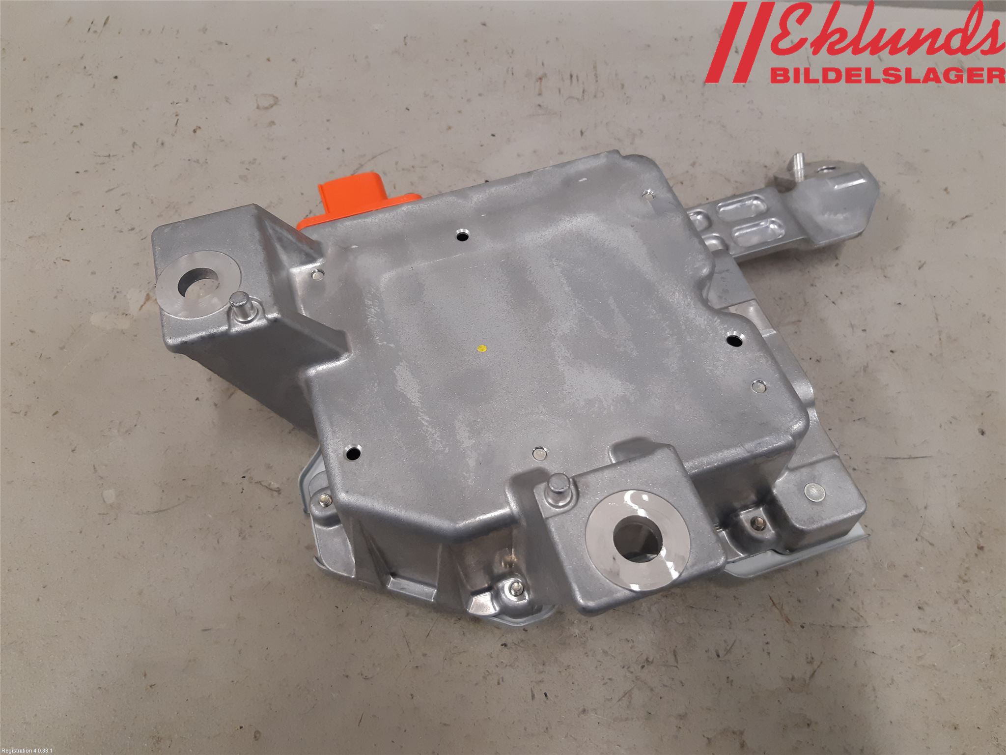 Toyota RAV4 19- Säkringsdosa-Elcentral