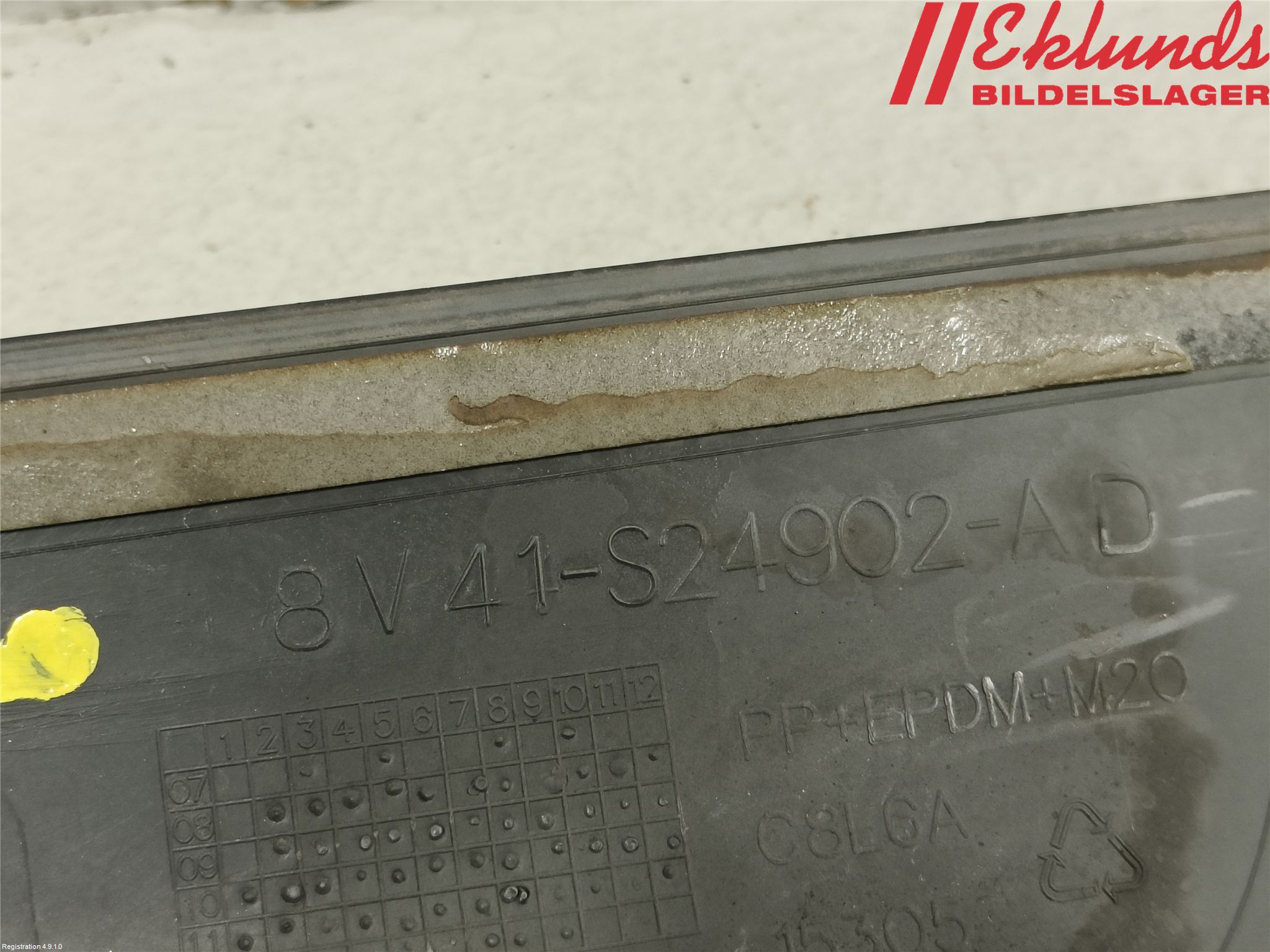 Ford KUGA 08-12 Dörr Dekorlist Bak Hö