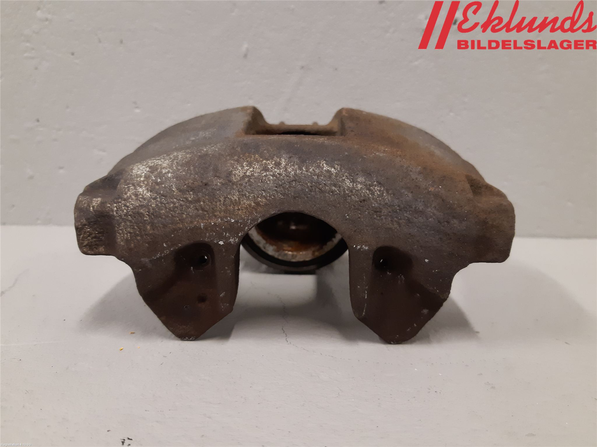 Volvo XC70 05-07 Bromsok Fram Höger