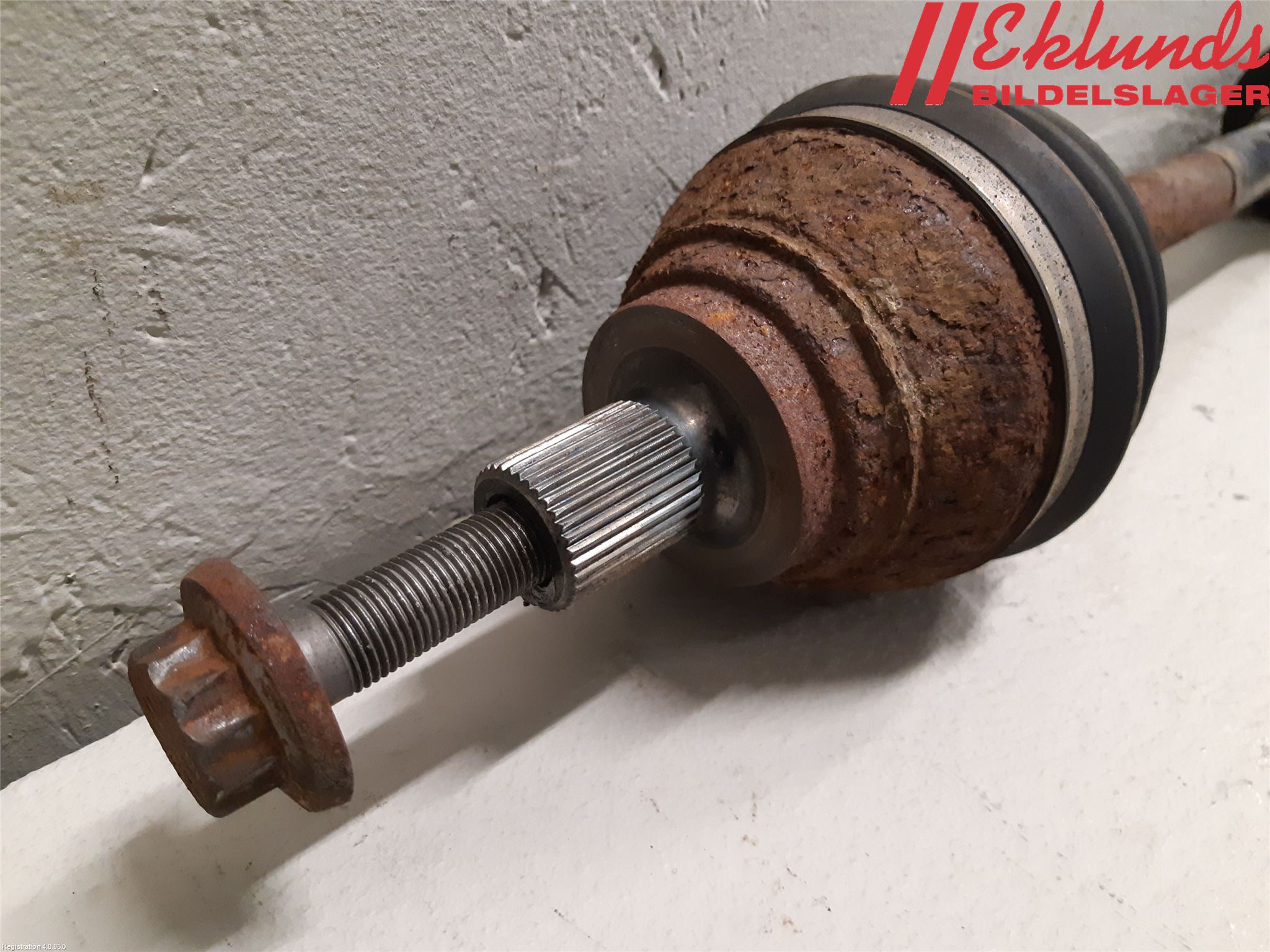 Skoda KODIAQ 17-24 Drivaxel Fram Höger