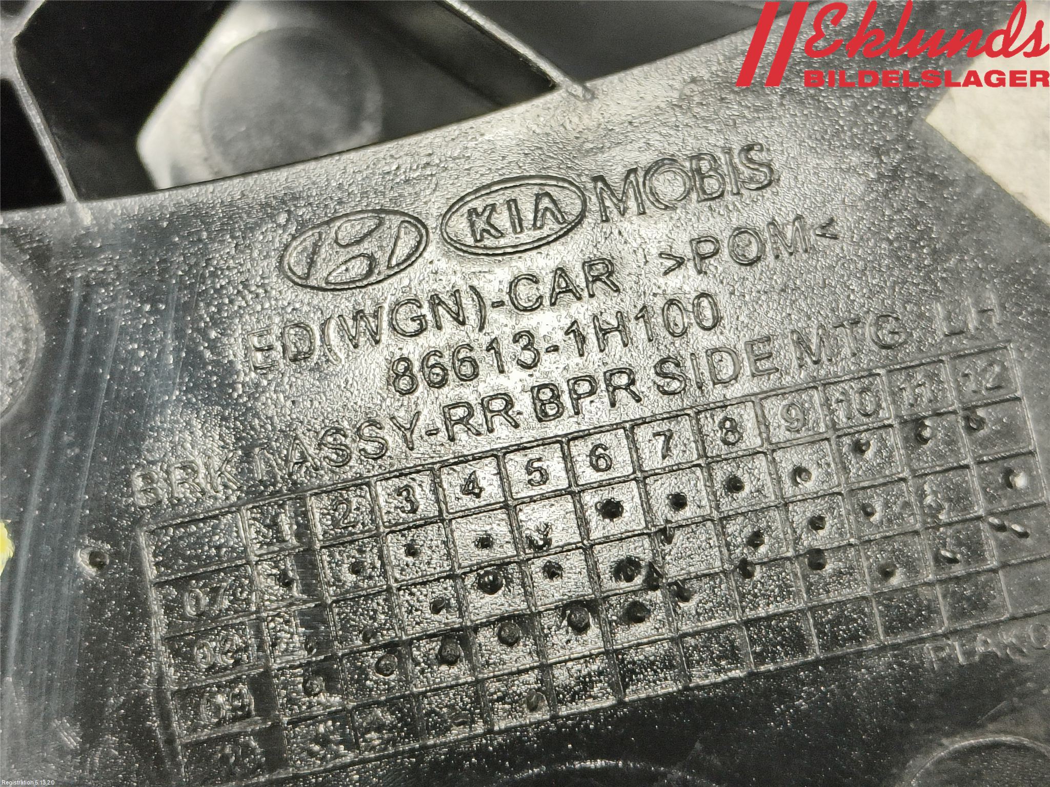 Kia CEED 06-12 Stötfångarfäste Bak Vä